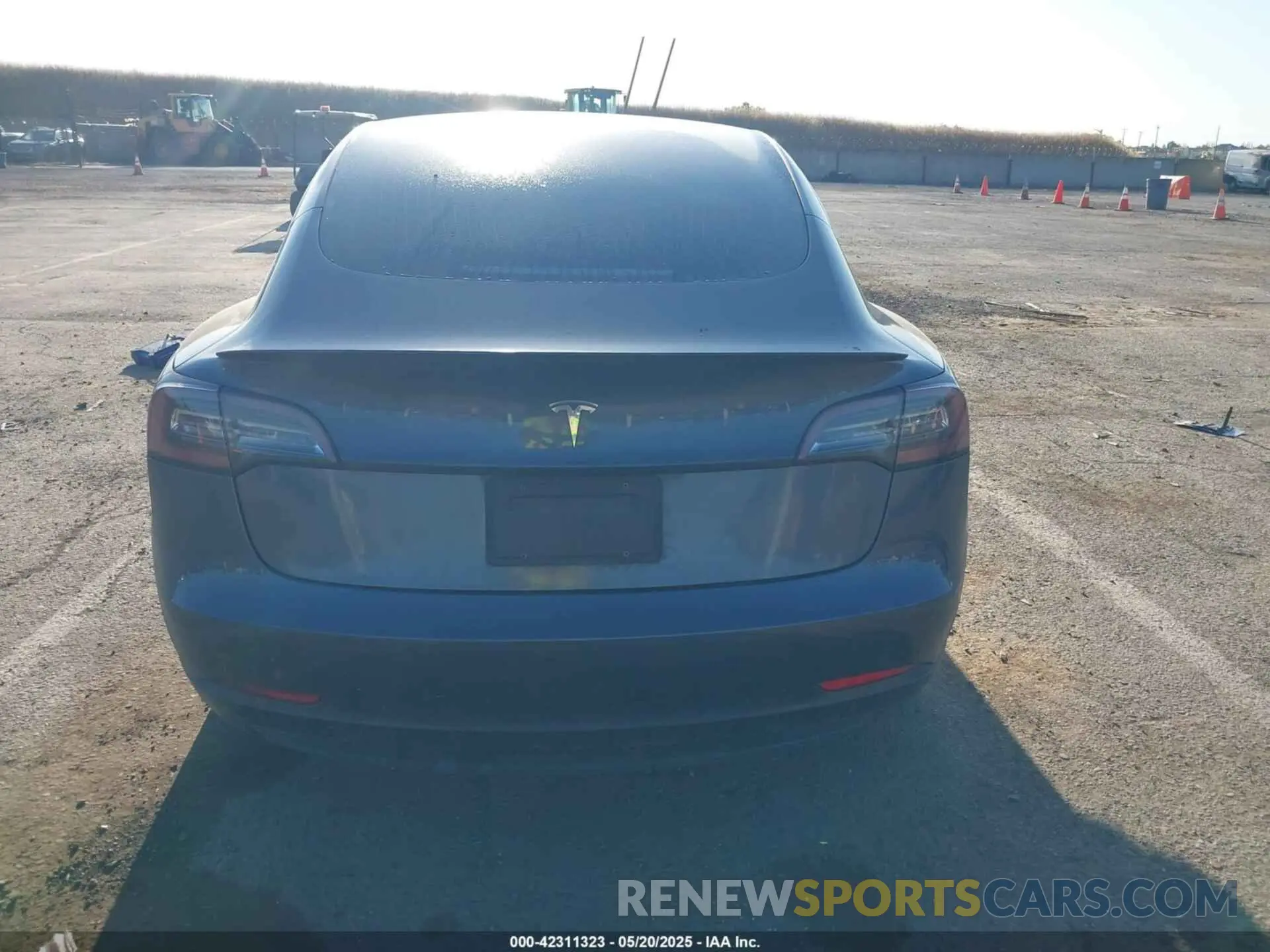 16 Photograph of a damaged car 5YJ3E1EAXLF630555 TESLA MODEL 3 2020