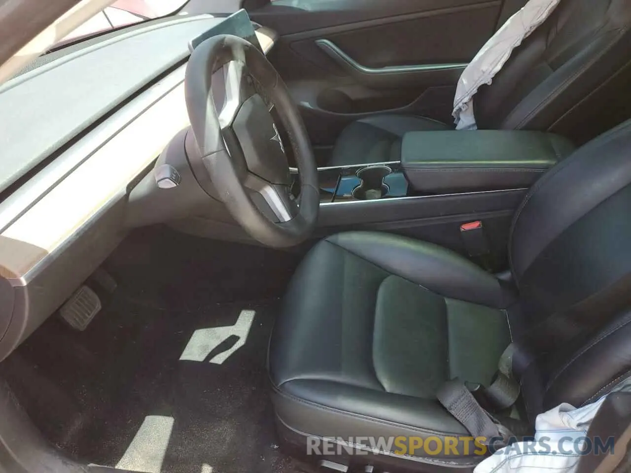 7 Photograph of a damaged car 5YJ3E1EAXLF630846 TESLA MODEL 3 2020