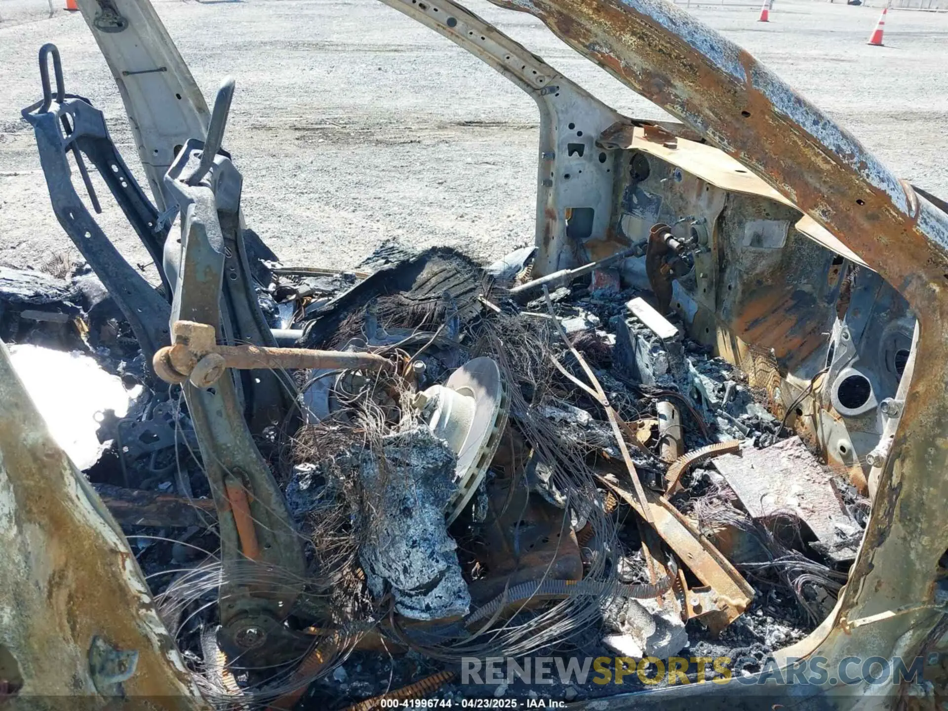 5 Photograph of a damaged car 5YJ3E1EAXLF631446 TESLA MODEL 3 2020