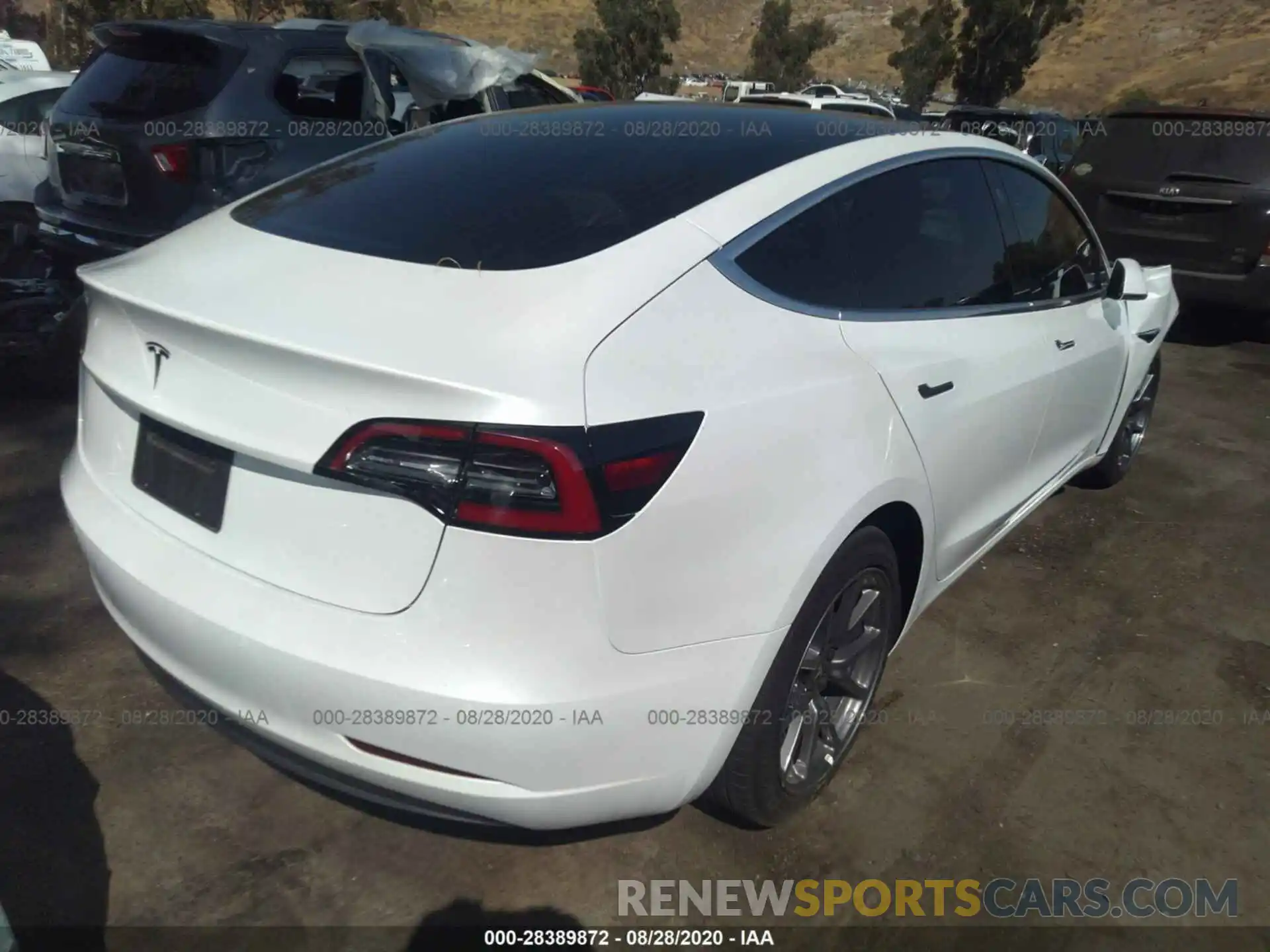 4 Photograph of a damaged car 5YJ3E1EAXLF632144 TESLA MODEL 3 2020