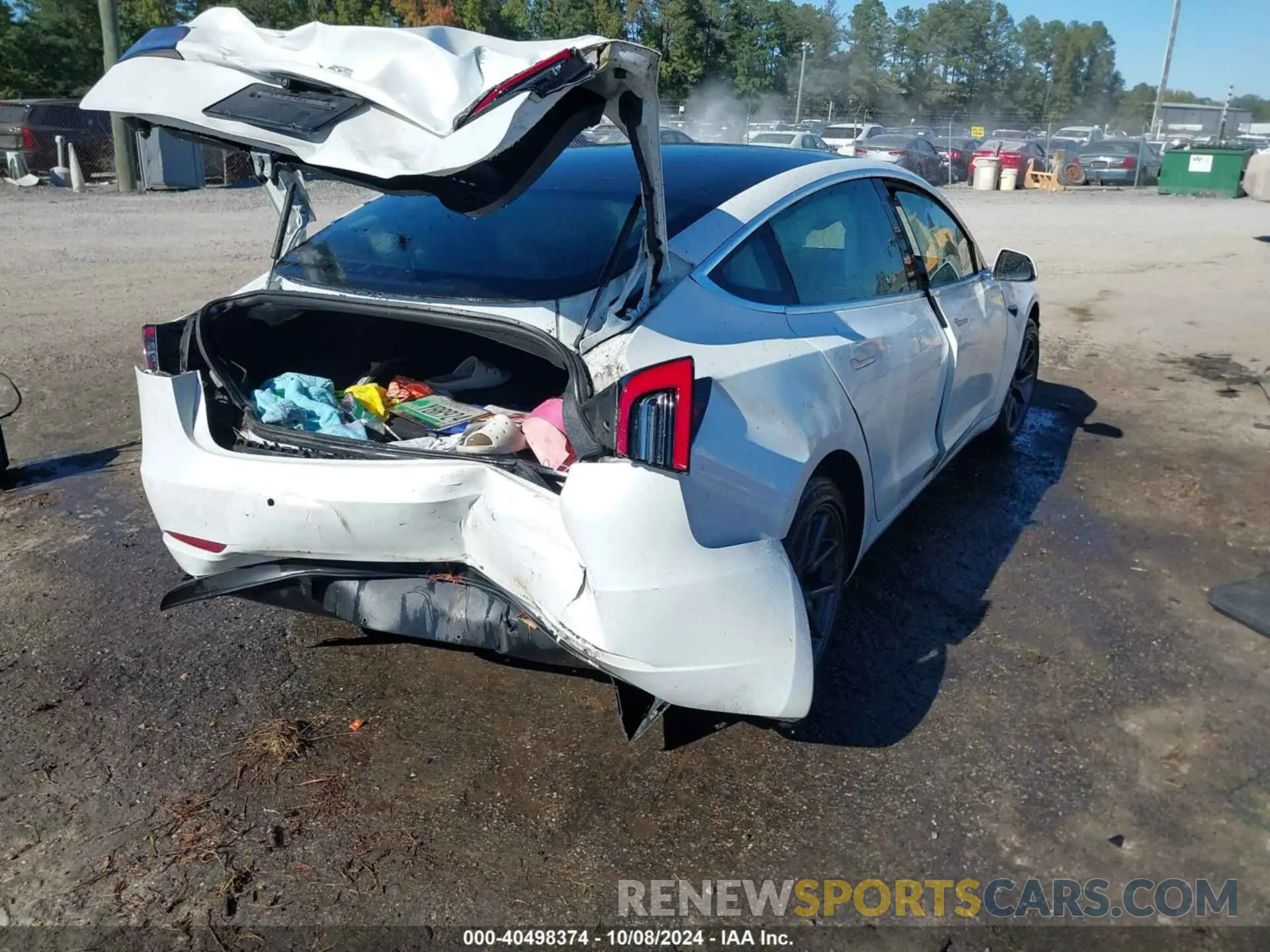 4 Photograph of a damaged car 5YJ3E1EAXLF632466 TESLA MODEL 3 2020