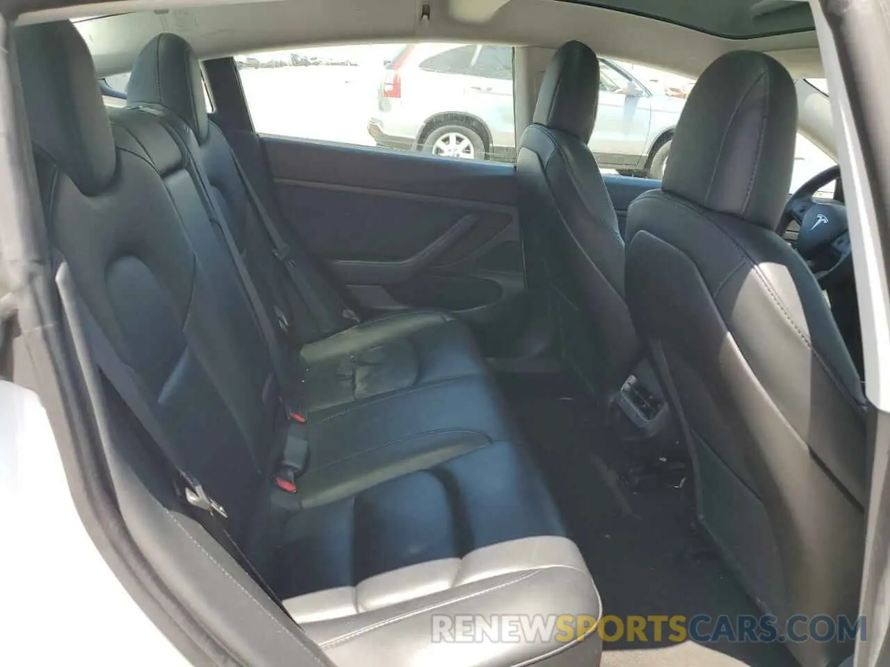 10 Photograph of a damaged car 5YJ3E1EAXLF632743 TESLA MODEL 3 2020