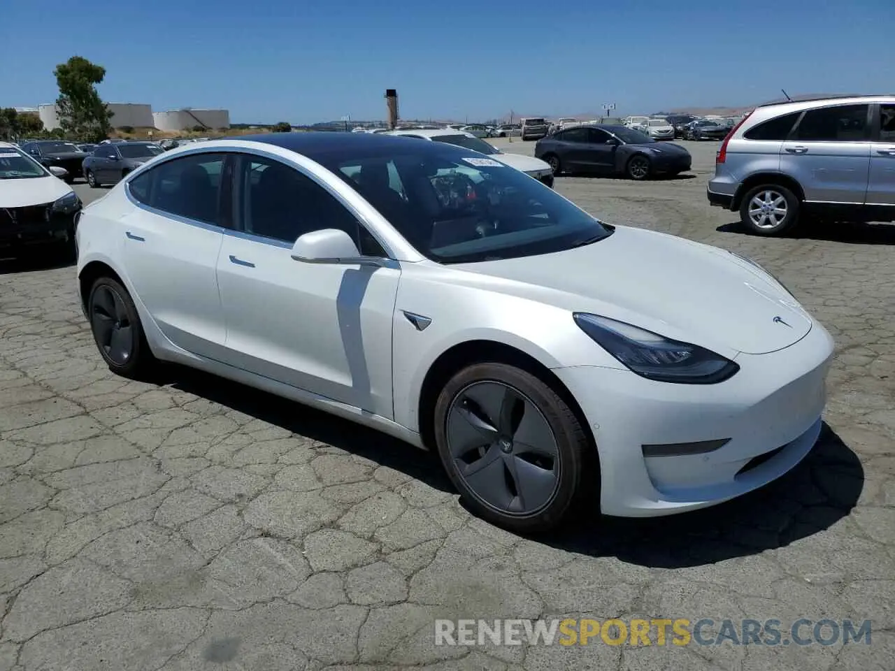4 Photograph of a damaged car 5YJ3E1EAXLF632743 TESLA MODEL 3 2020