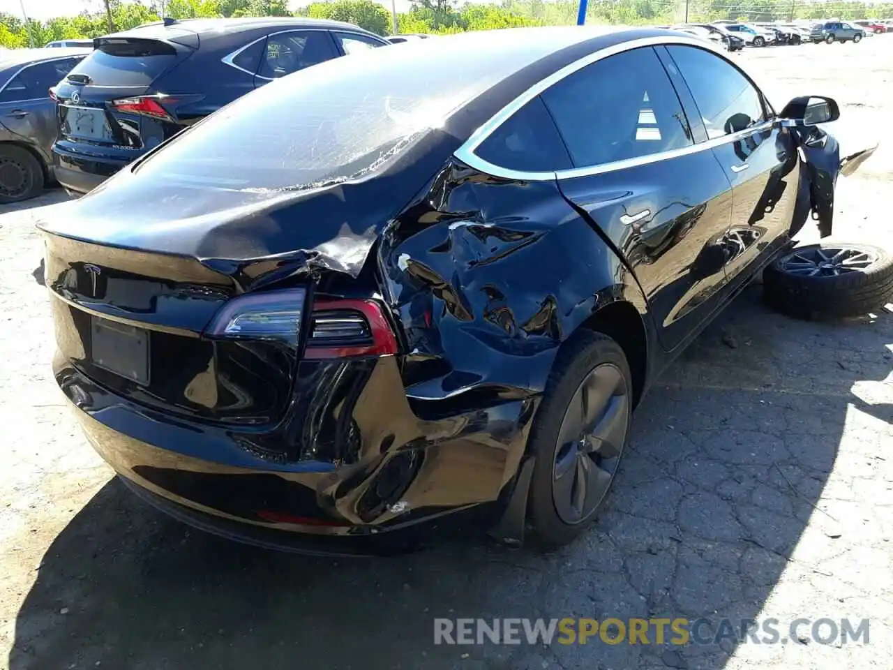 4 Photograph of a damaged car 5YJ3E1EAXLF643774 TESLA MODEL 3 2020