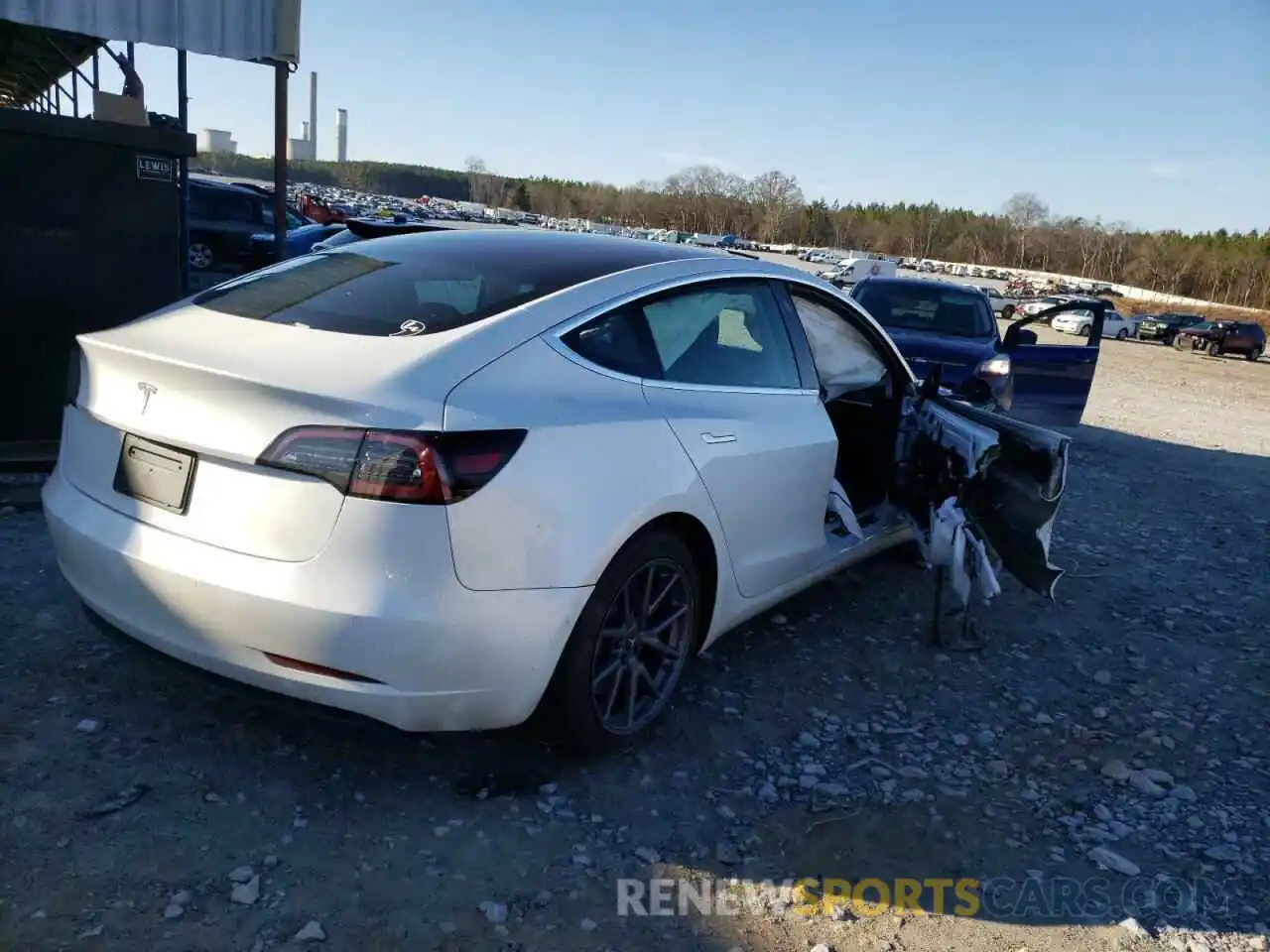 4 Photograph of a damaged car 5YJ3E1EAXLF645427 TESLA MODEL 3 2020