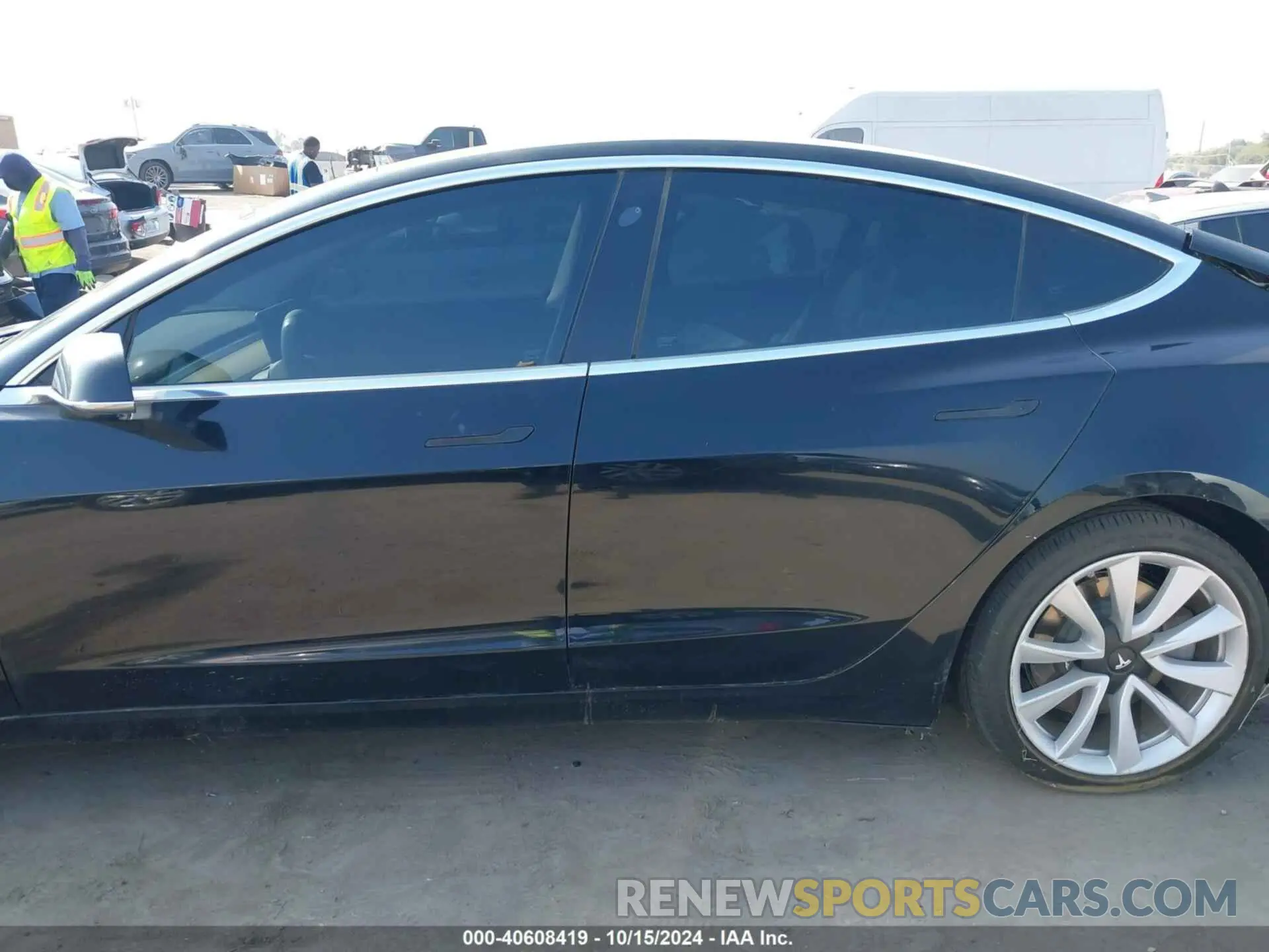 13 Photograph of a damaged car 5YJ3E1EAXLF645511 TESLA MODEL 3 2020