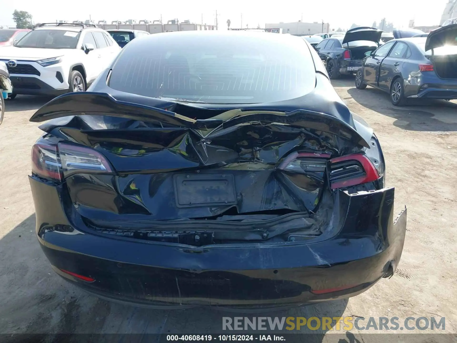 15 Photograph of a damaged car 5YJ3E1EAXLF645511 TESLA MODEL 3 2020