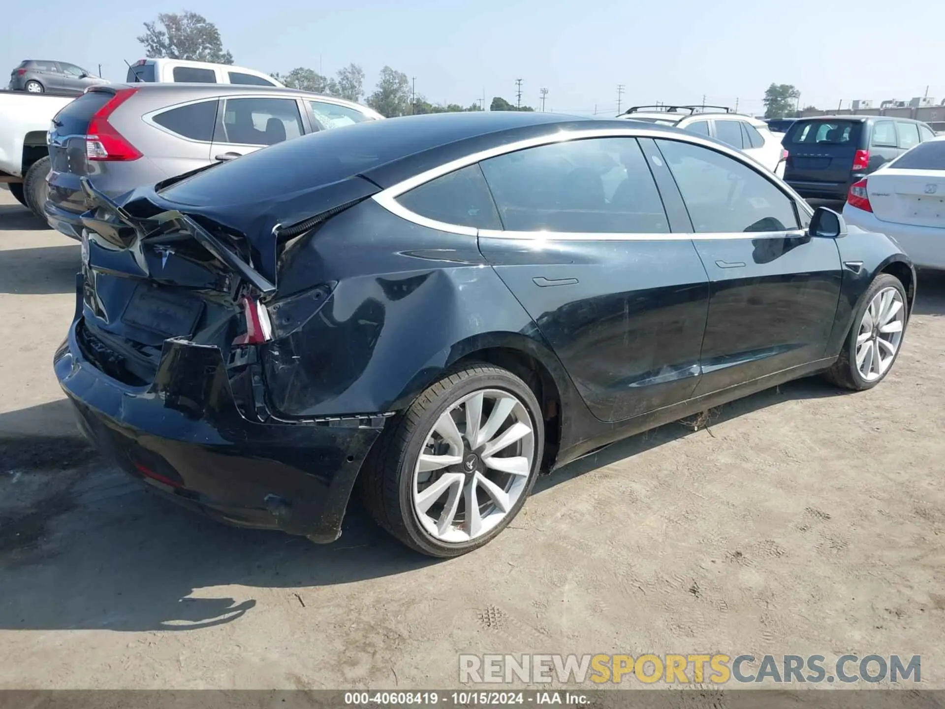 4 Photograph of a damaged car 5YJ3E1EAXLF645511 TESLA MODEL 3 2020