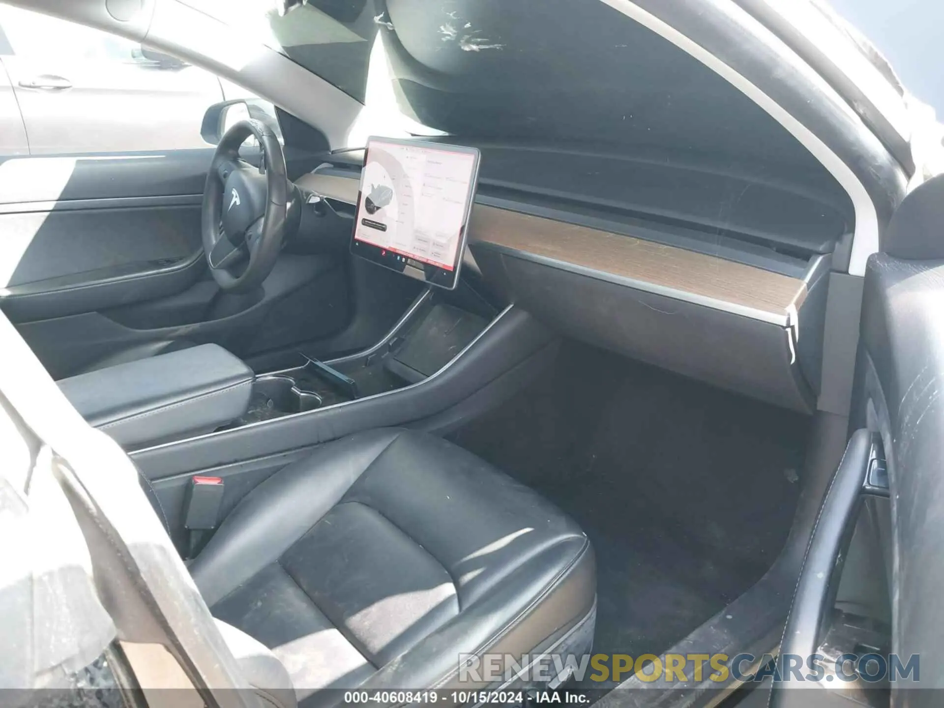 5 Photograph of a damaged car 5YJ3E1EAXLF645511 TESLA MODEL 3 2020