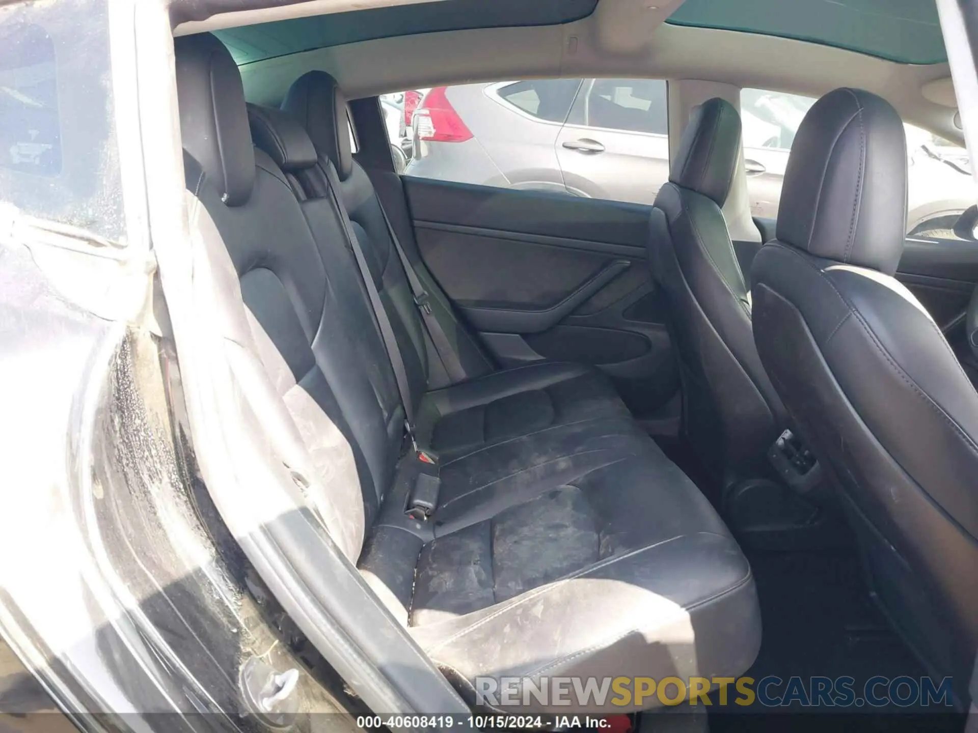 8 Photograph of a damaged car 5YJ3E1EAXLF645511 TESLA MODEL 3 2020