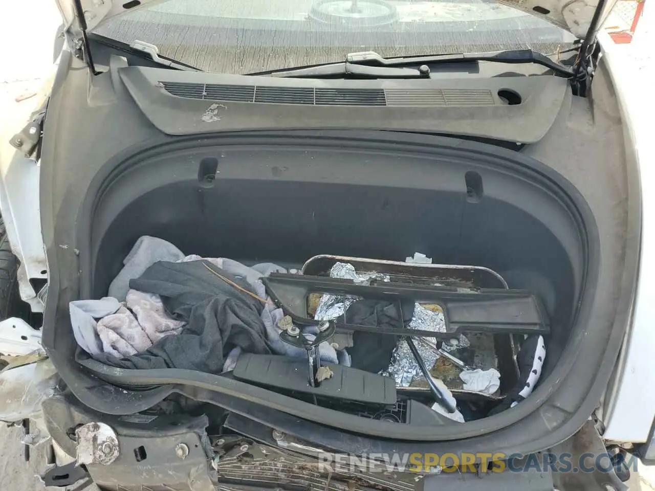 11 Photograph of a damaged car 5YJ3E1EAXLF658954 TESLA MODEL 3 2020