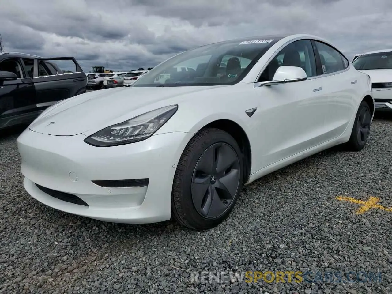 1 Photograph of a damaged car 5YJ3E1EAXLF659084 TESLA MODEL 3 2020