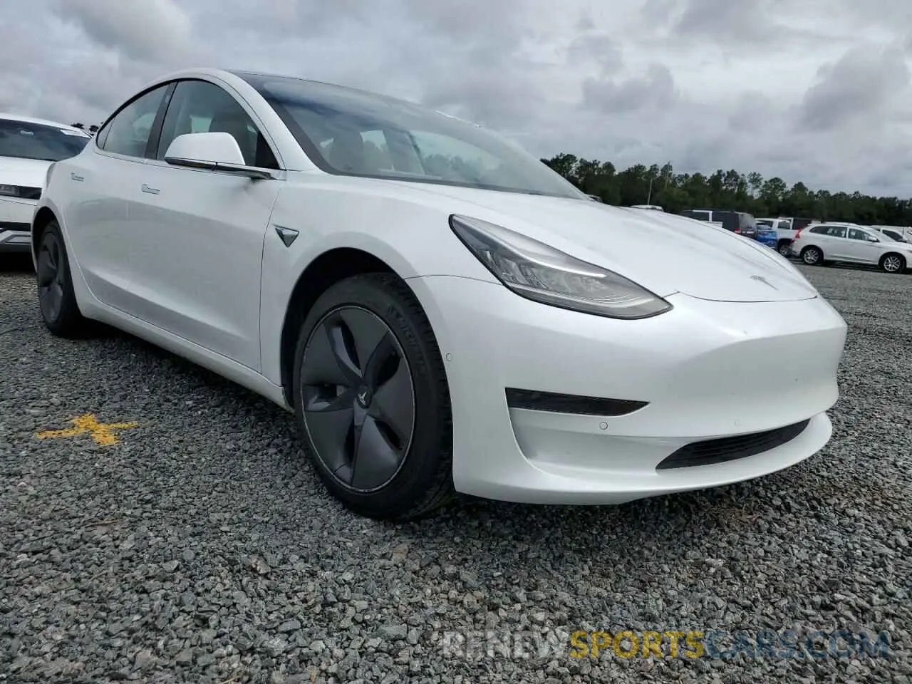 4 Photograph of a damaged car 5YJ3E1EAXLF659084 TESLA MODEL 3 2020