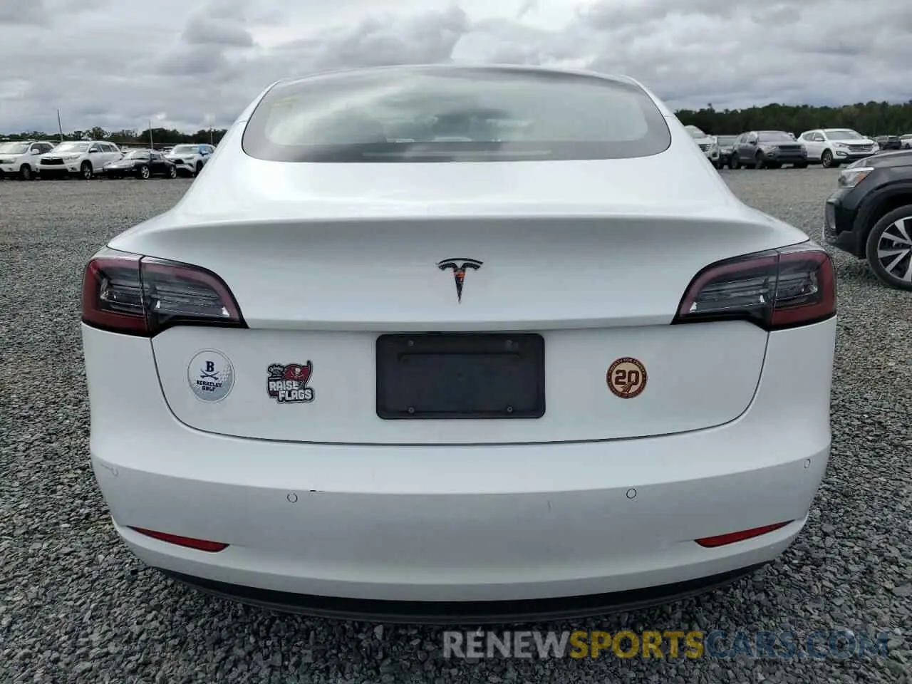 6 Photograph of a damaged car 5YJ3E1EAXLF659084 TESLA MODEL 3 2020