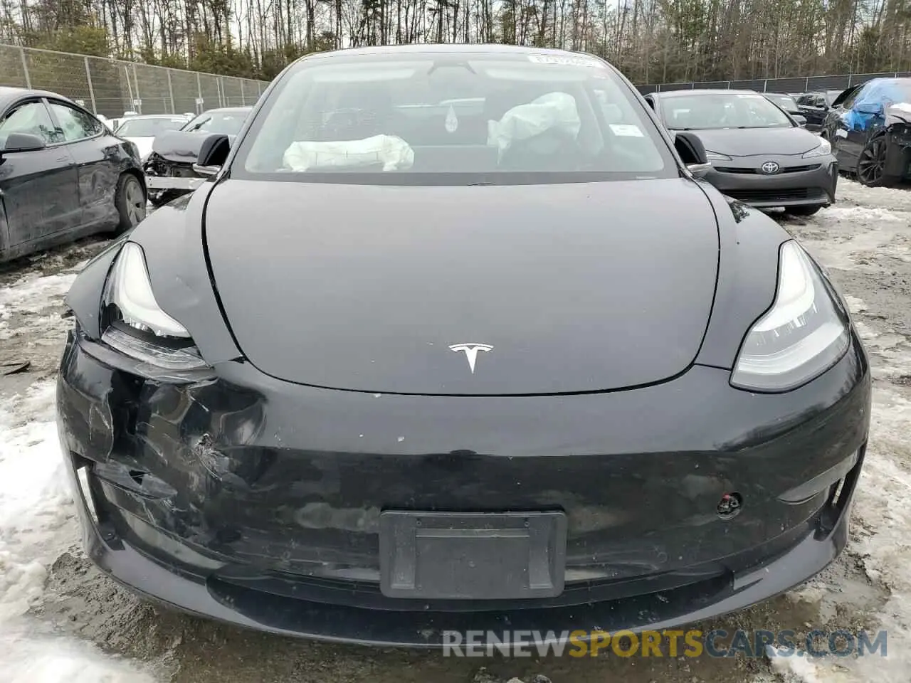 5 Photograph of a damaged car 5YJ3E1EAXLF661031 TESLA MODEL 3 2020