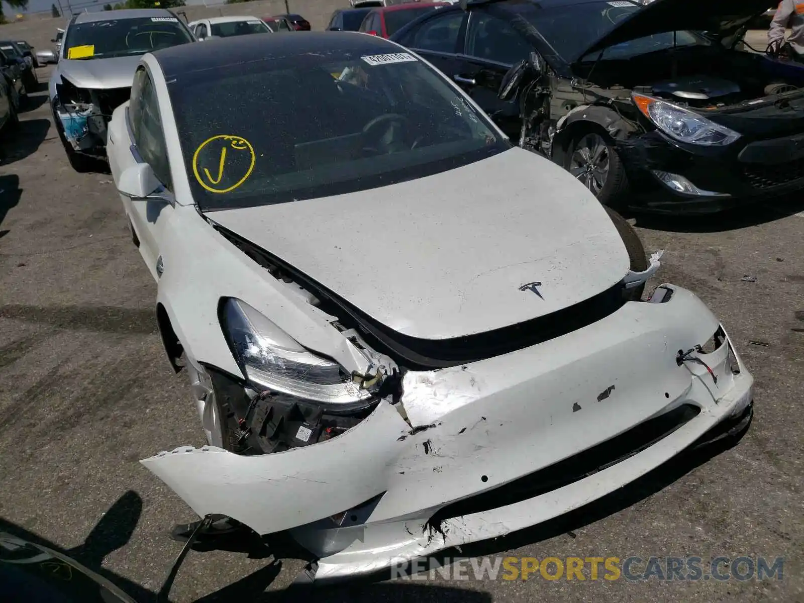 1 Photograph of a damaged car 5YJ3E1EAXLF661451 TESLA MODEL 3 2020