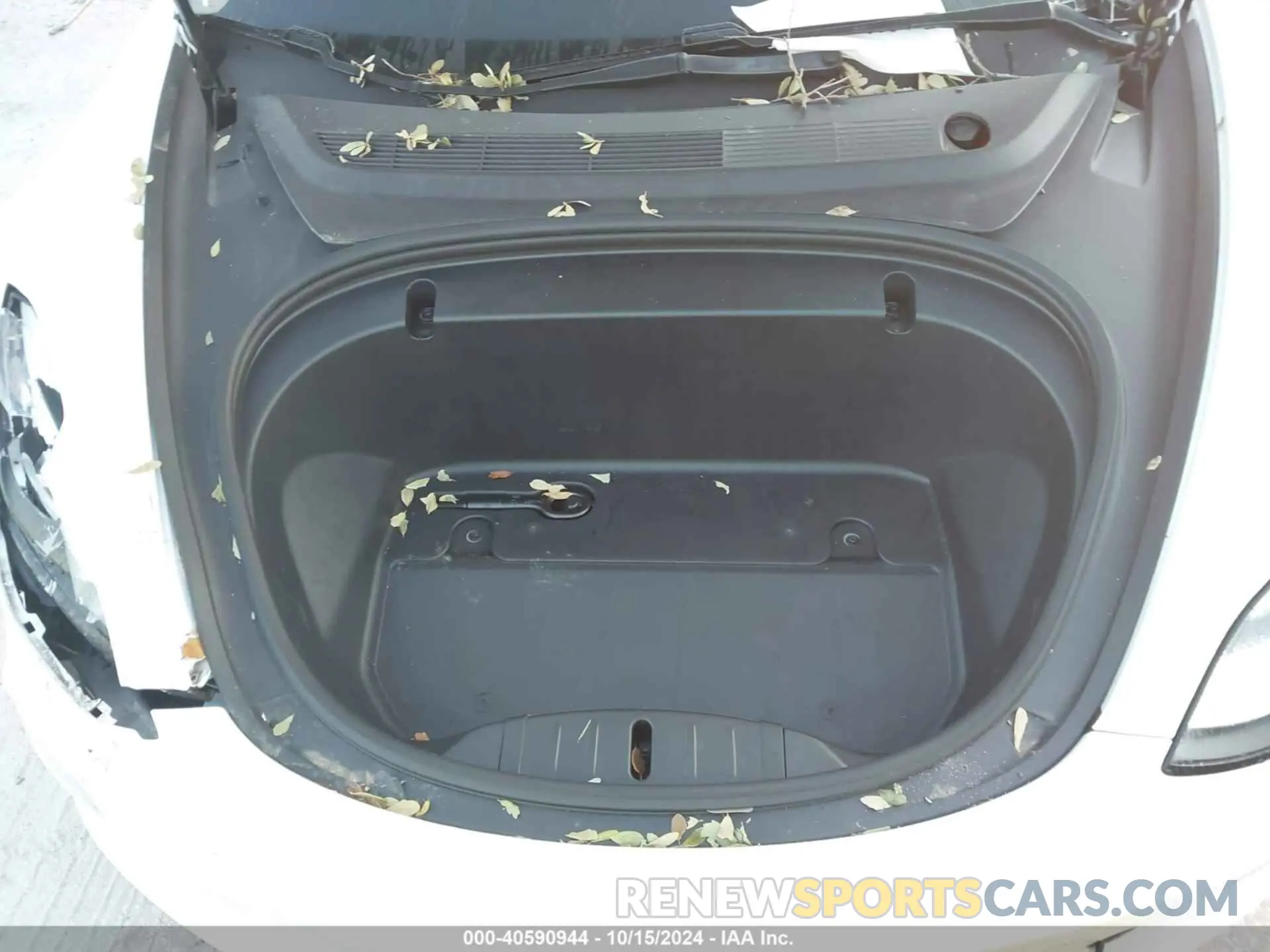10 Photograph of a damaged car 5YJ3E1EAXLF709160 TESLA MODEL 3 2020