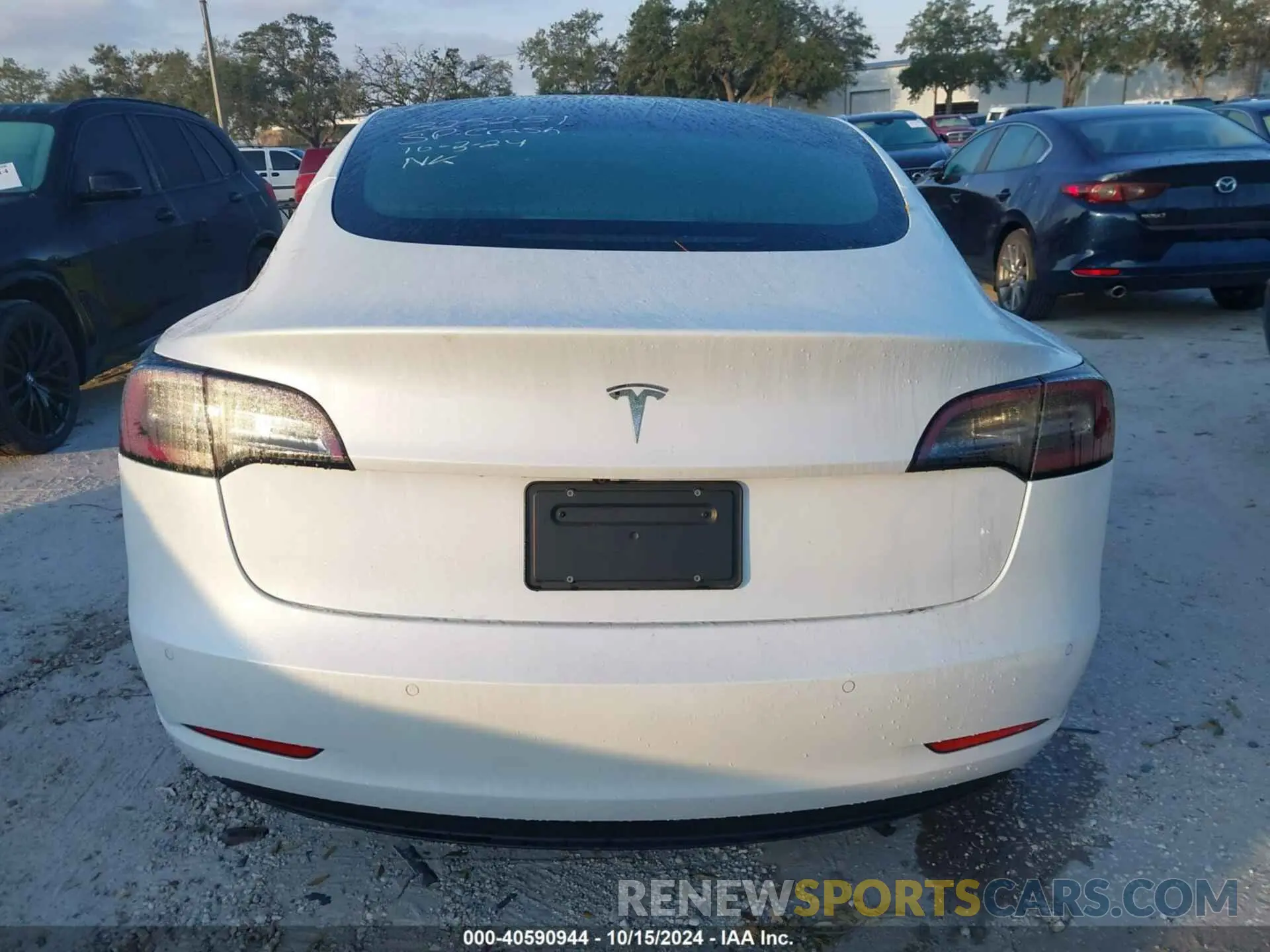 16 Photograph of a damaged car 5YJ3E1EAXLF709160 TESLA MODEL 3 2020