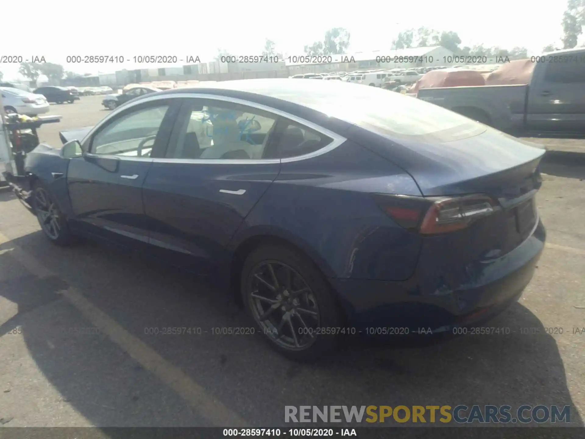 3 Photograph of a damaged car 5YJ3E1EAXLF709787 TESLA MODEL 3 2020