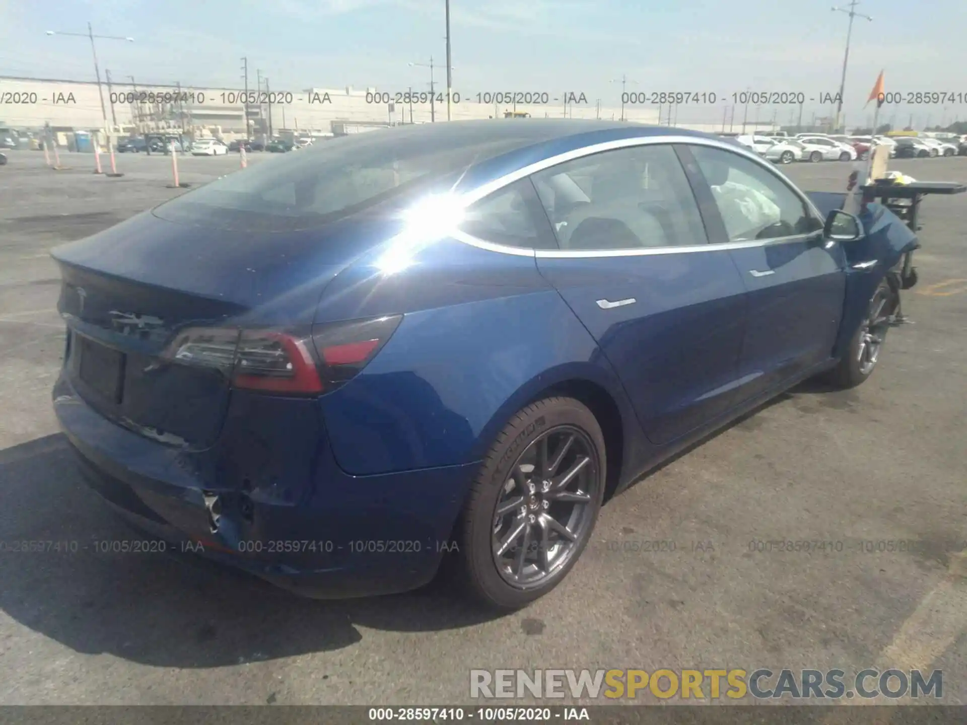 4 Photograph of a damaged car 5YJ3E1EAXLF709787 TESLA MODEL 3 2020