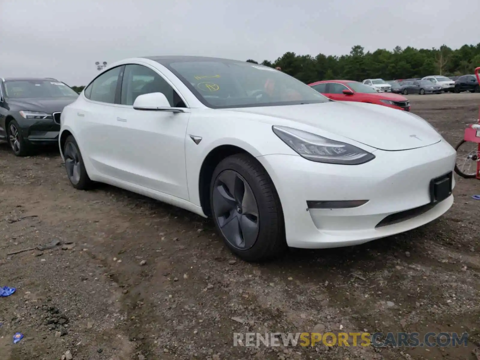 1 Photograph of a damaged car 5YJ3E1EAXLF736990 TESLA MODEL 3 2020