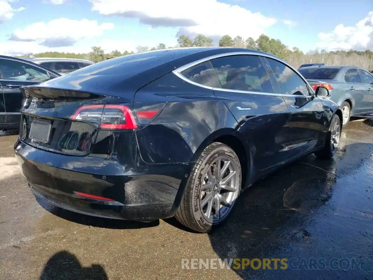 3 Photograph of a damaged car 5YJ3E1EAXLF739002 TESLA MODEL 3 2020