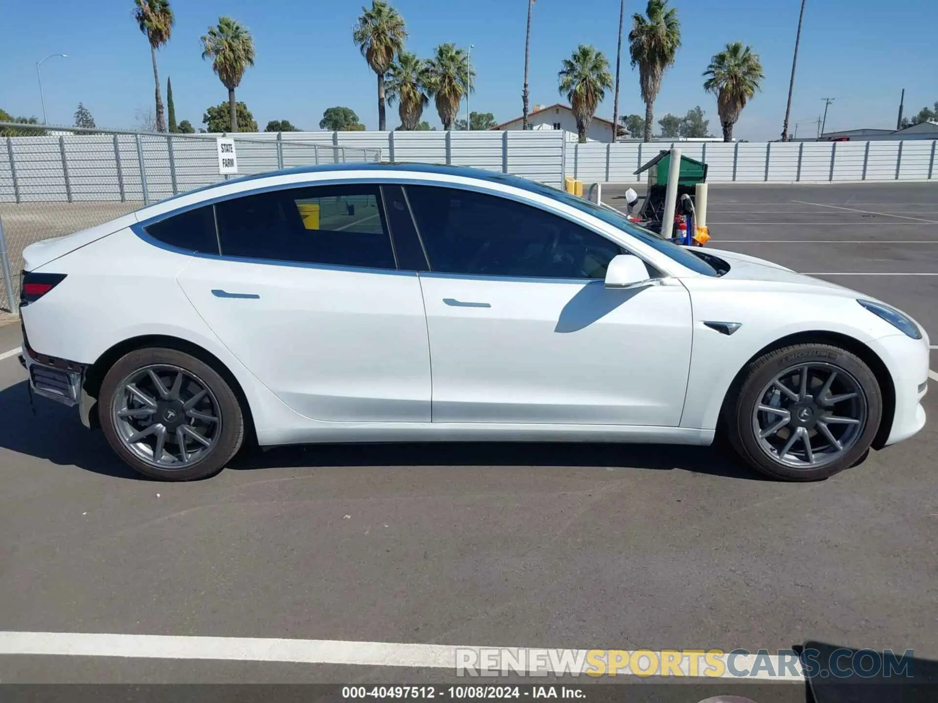 14 Photograph of a damaged car 5YJ3E1EAXLF740070 TESLA MODEL 3 2020