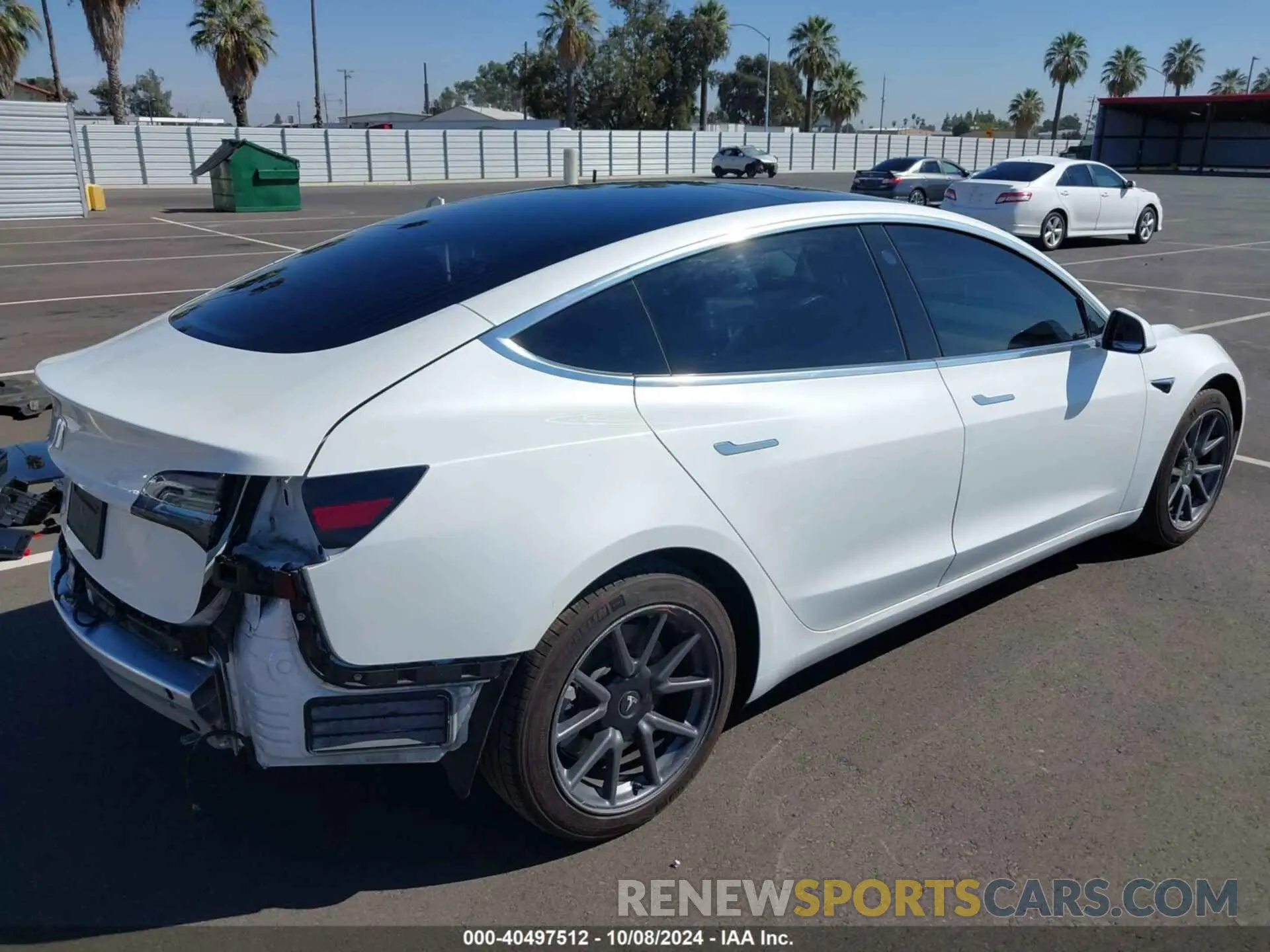 4 Photograph of a damaged car 5YJ3E1EAXLF740070 TESLA MODEL 3 2020
