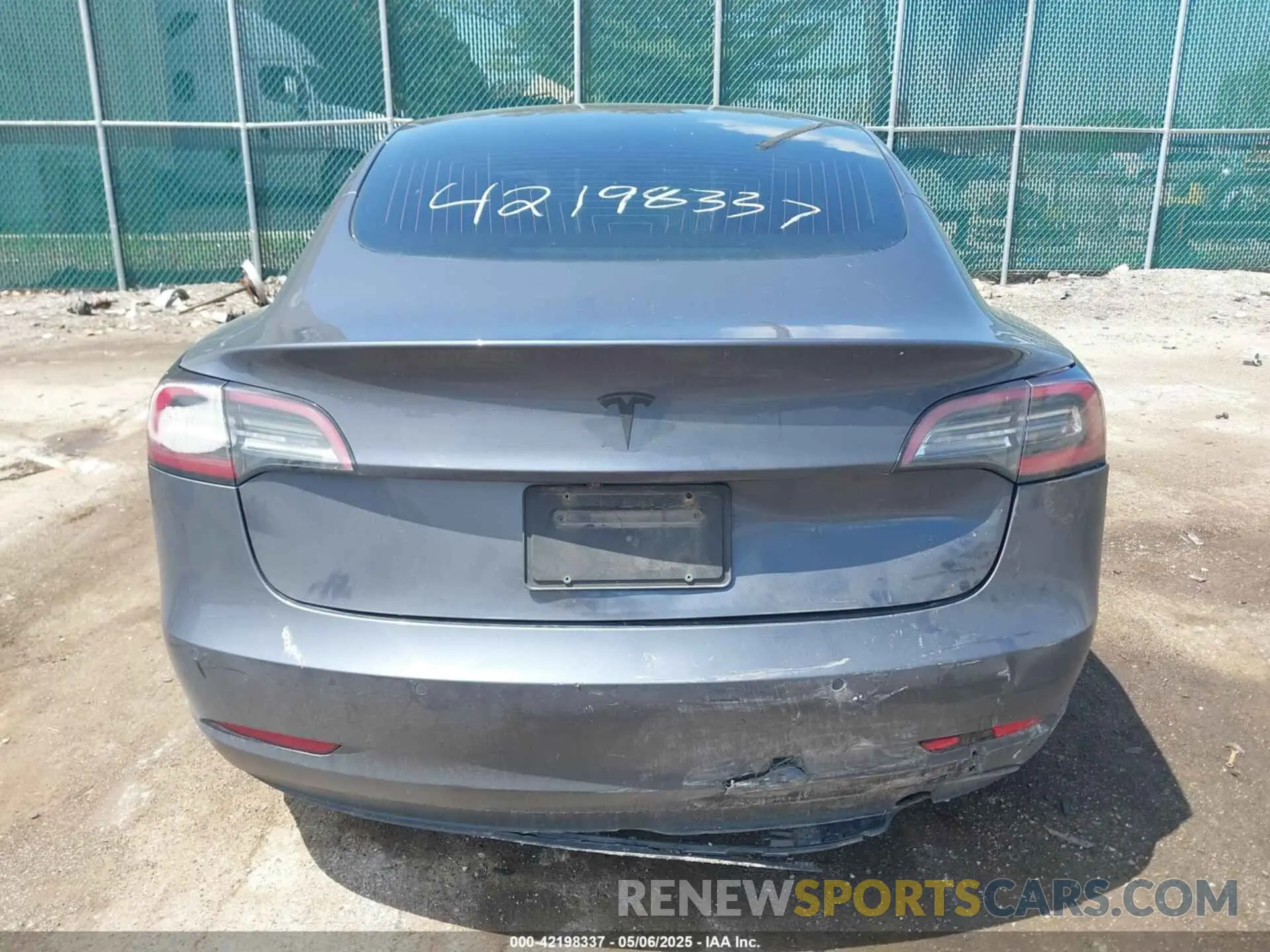 15 Photograph of a damaged car 5YJ3E1EAXLF783517 TESLA MODEL 3 2020