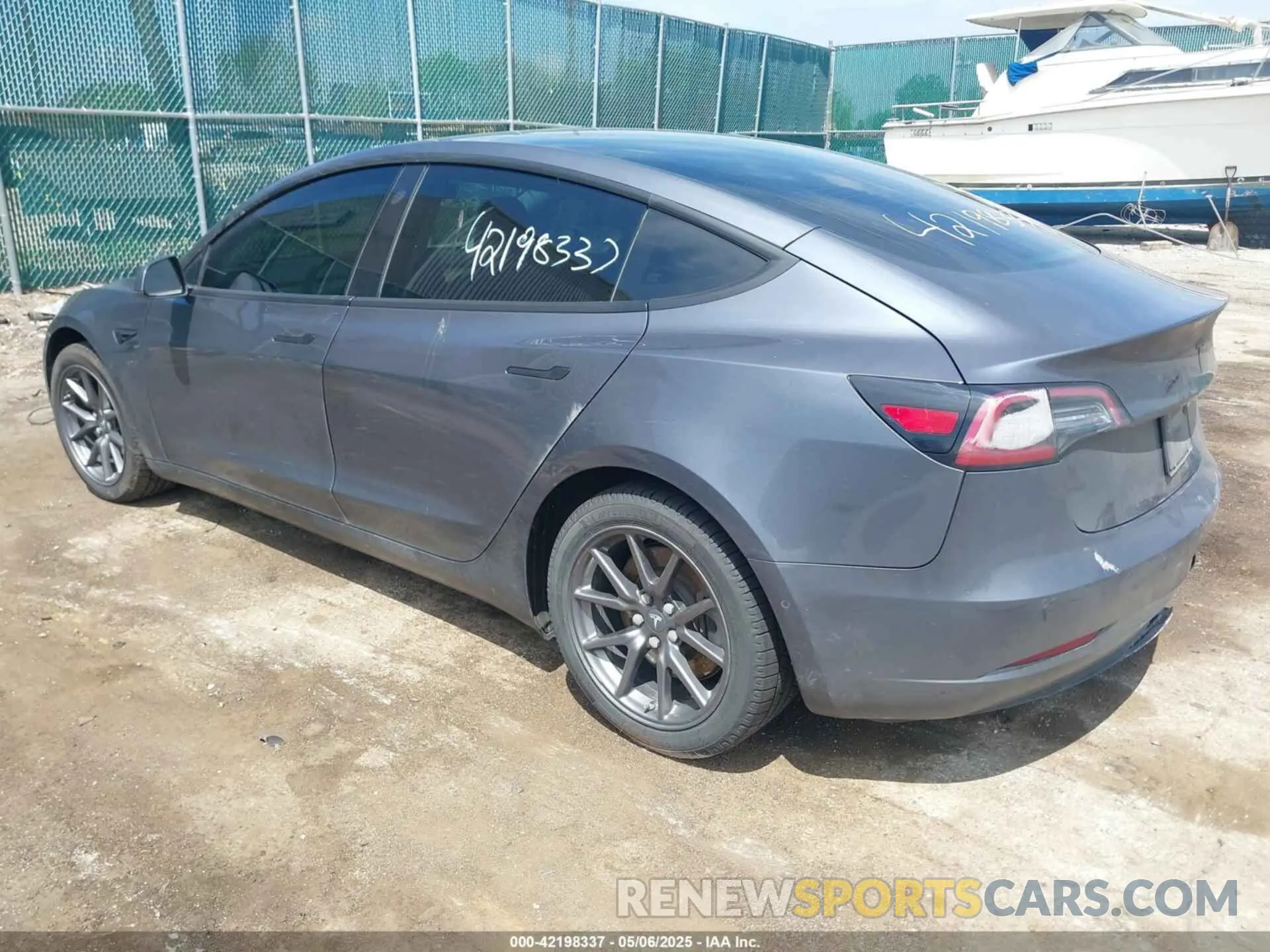 3 Photograph of a damaged car 5YJ3E1EAXLF783517 TESLA MODEL 3 2020