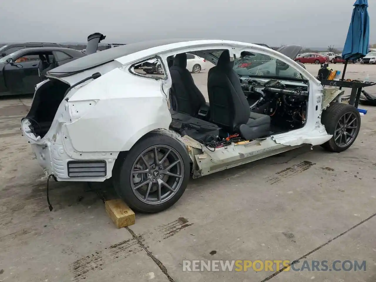 3 Photograph of a damaged car 5YJ3E1EAXLF797000 TESLA MODEL 3 2020