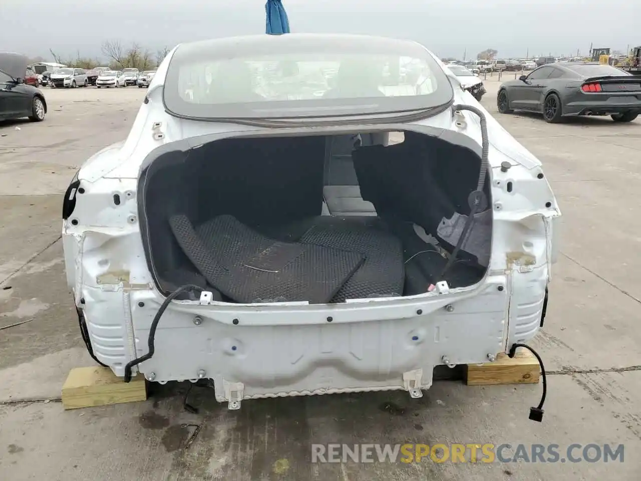 6 Photograph of a damaged car 5YJ3E1EAXLF797000 TESLA MODEL 3 2020