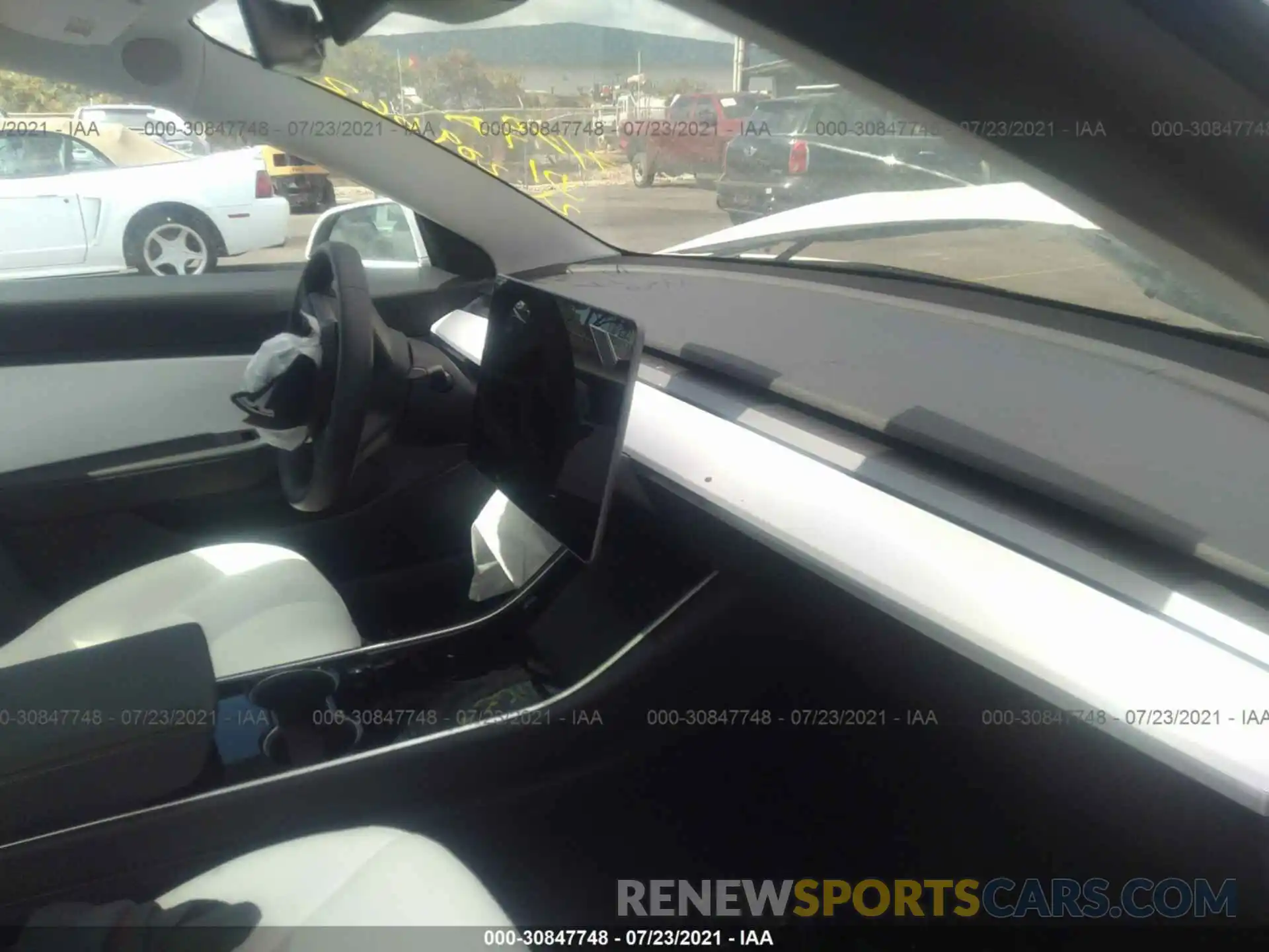 5 Photograph of a damaged car 5YJ3E1EAXLF804950 TESLA MODEL 3 2020