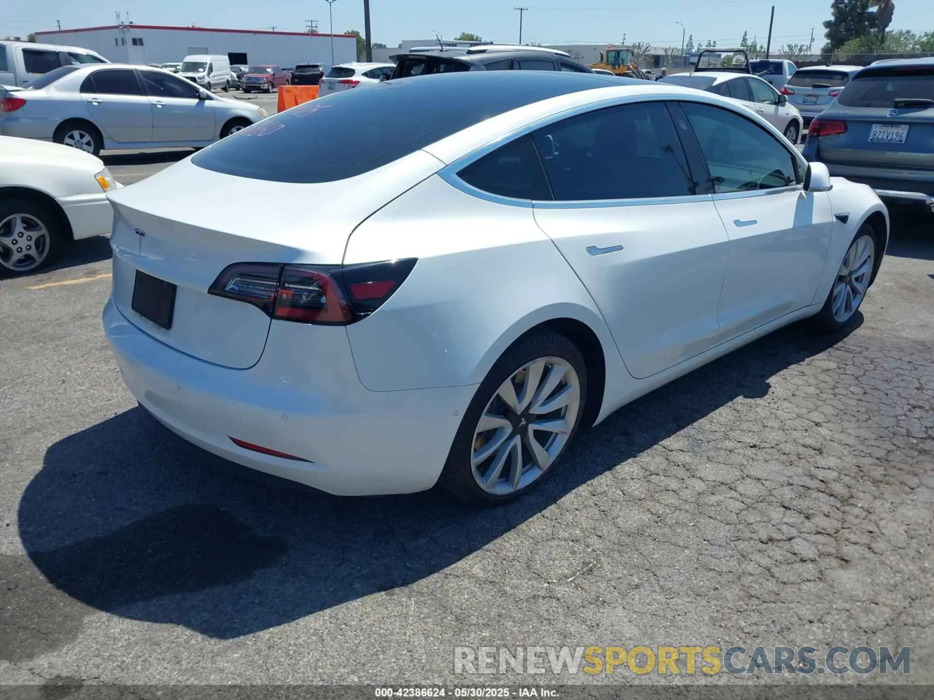 4 Photograph of a damaged car 5YJ3E1EAXLF806360 TESLA MODEL 3 2020