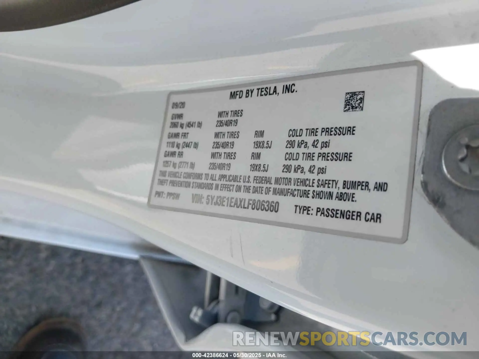 9 Photograph of a damaged car 5YJ3E1EAXLF806360 TESLA MODEL 3 2020