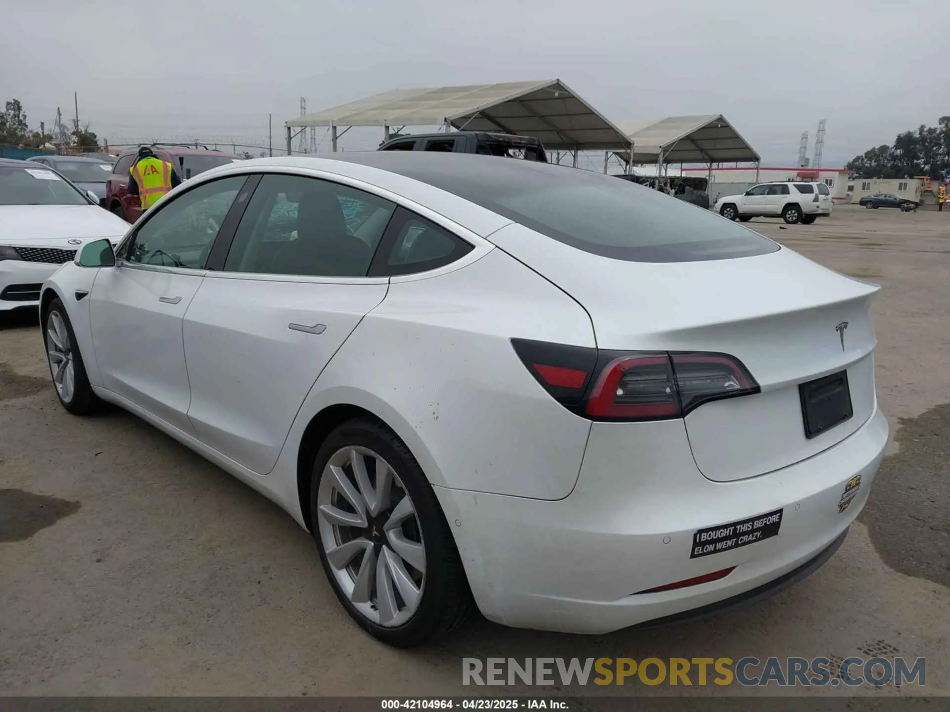 3 Photograph of a damaged car 5YJ3E1EAXLF806438 TESLA MODEL 3 2020