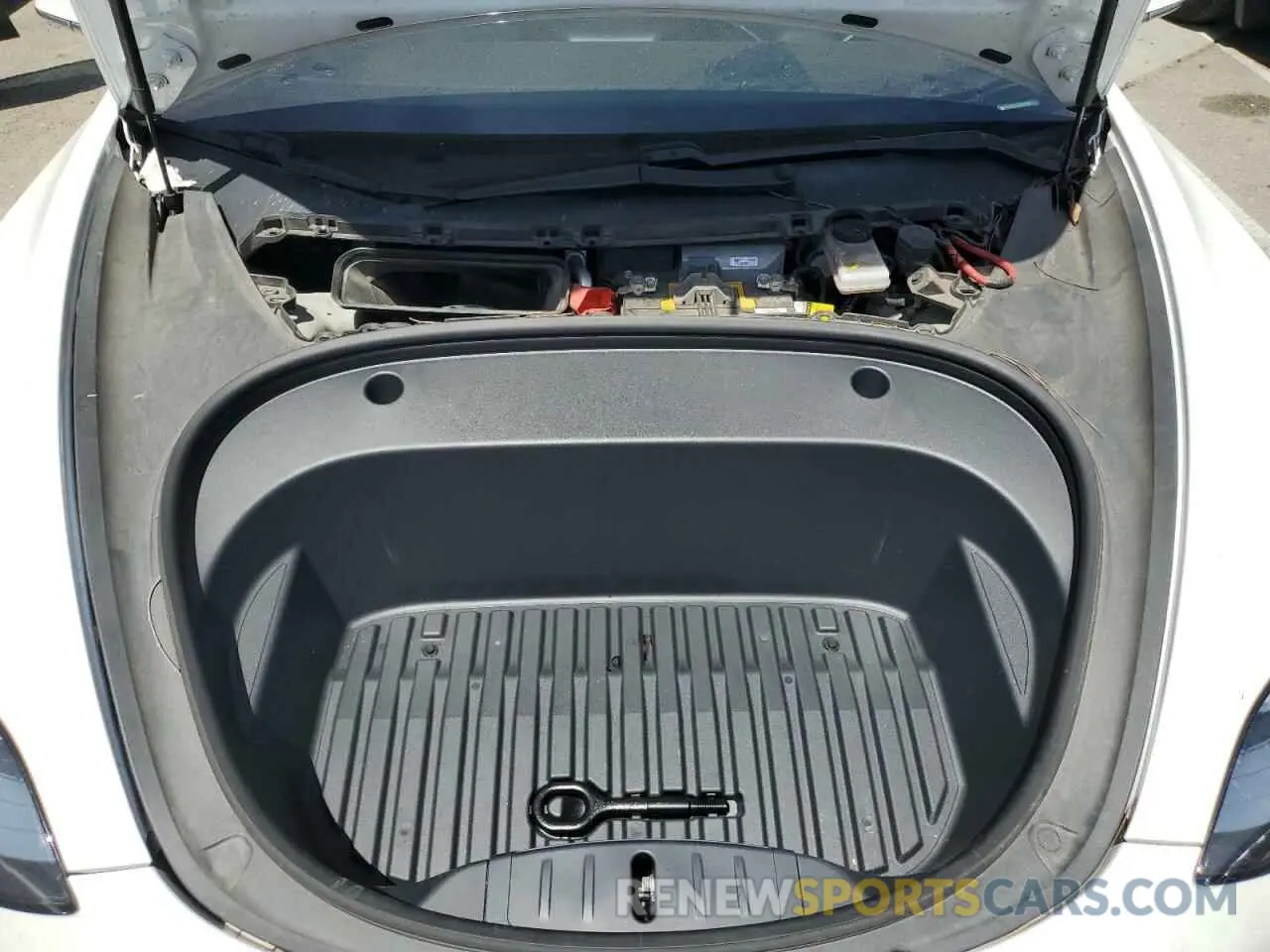 11 Photograph of a damaged car 5YJ3E1EAXLF807556 TESLA MODEL 3 2020