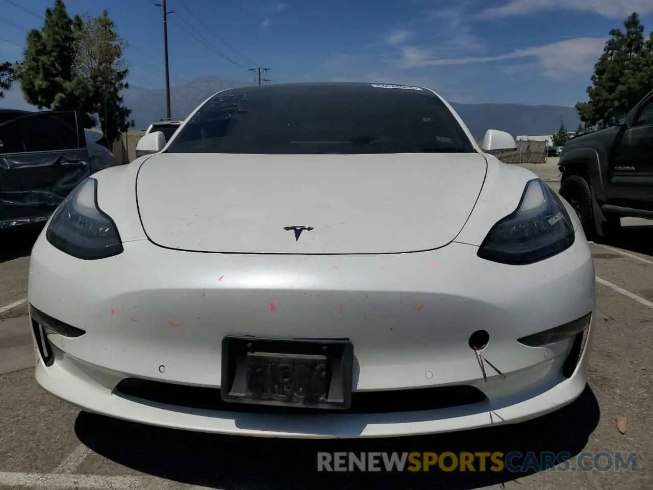 5 Photograph of a damaged car 5YJ3E1EAXLF807556 TESLA MODEL 3 2020