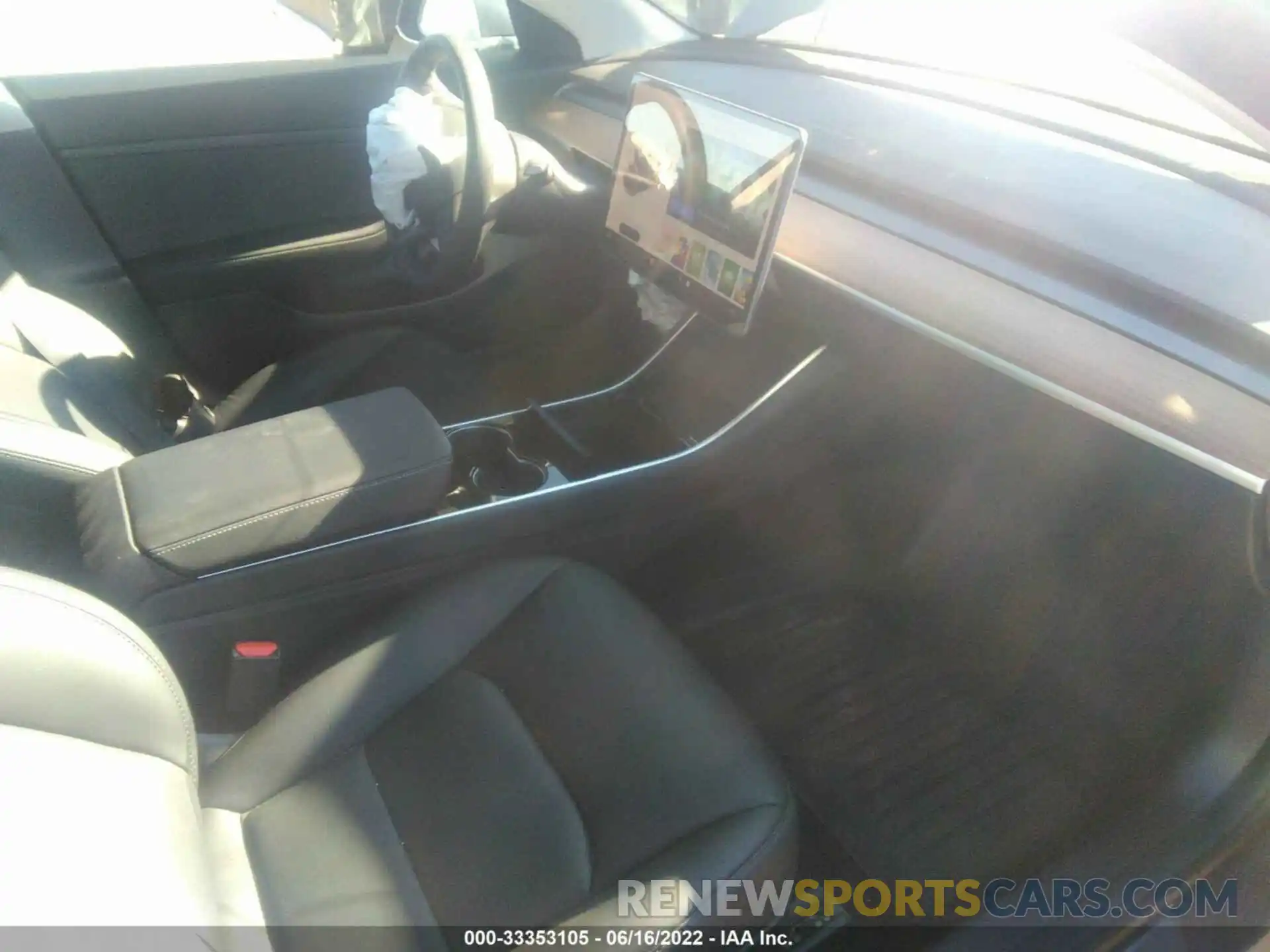 5 Photograph of a damaged car 5YJ3E1EAXLF807900 TESLA MODEL 3 2020