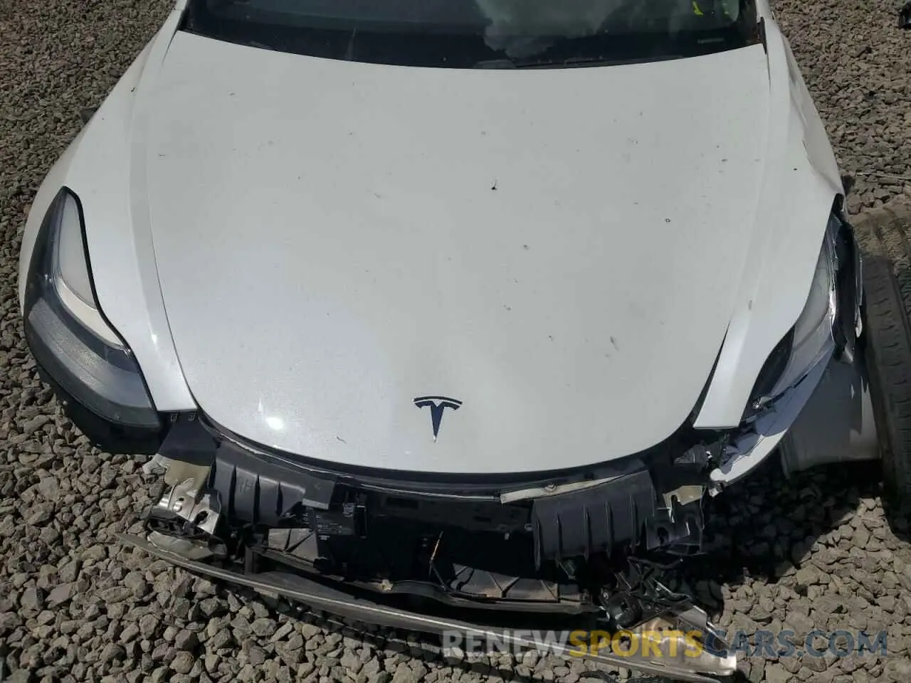 11 Photograph of a damaged car 5YJ3E1EB0LF512250 TESLA MODEL 3 2020