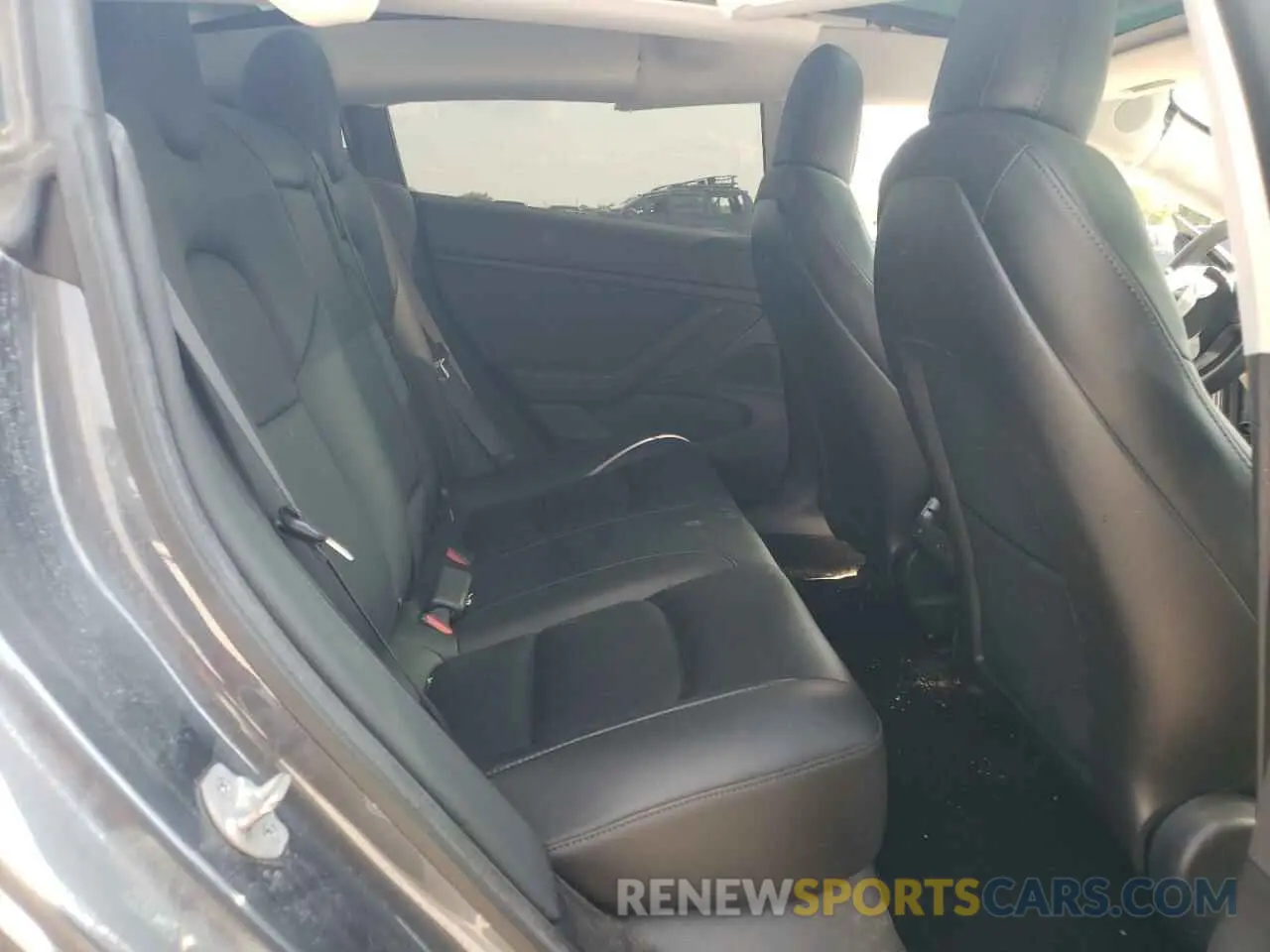 10 Photograph of a damaged car 5YJ3E1EB0LF619864 TESLA MODEL 3 2020