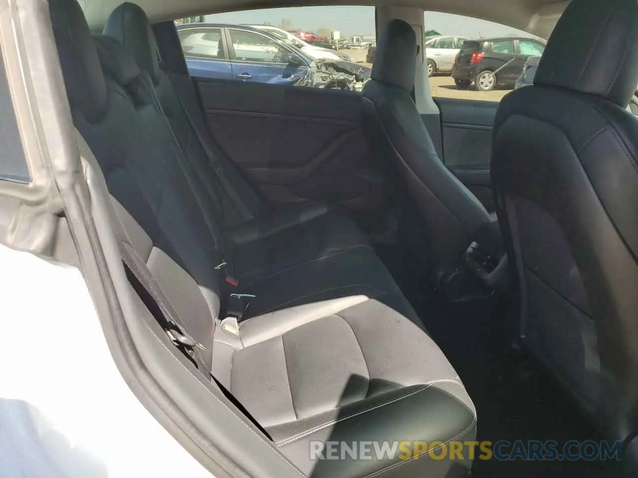 10 Photograph of a damaged car 5YJ3E1EB0LF620951 TESLA MODEL 3 2020
