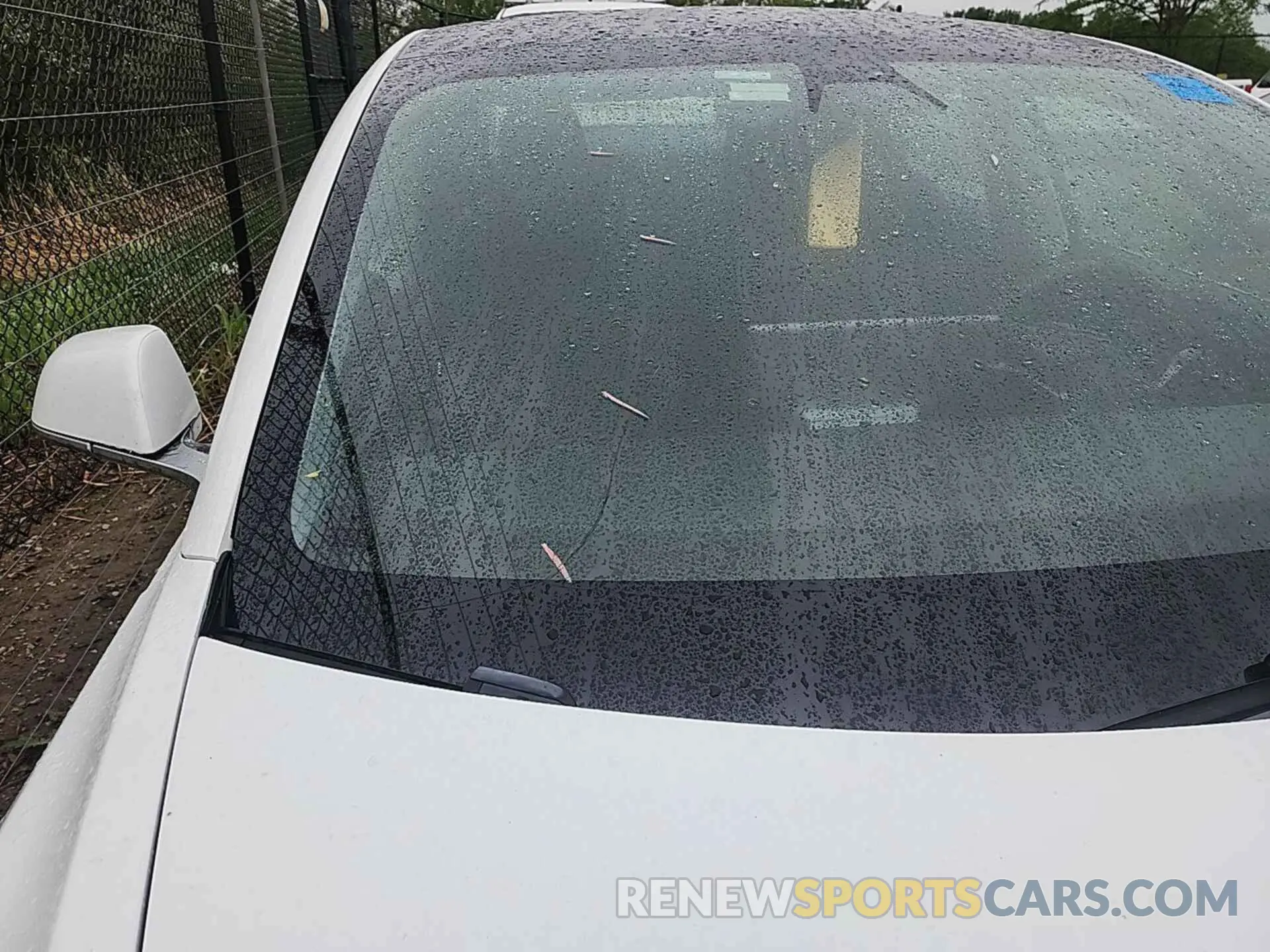 29 Photograph of a damaged car 5YJ3E1EB0LF636678 TESLA MODEL 3 2020