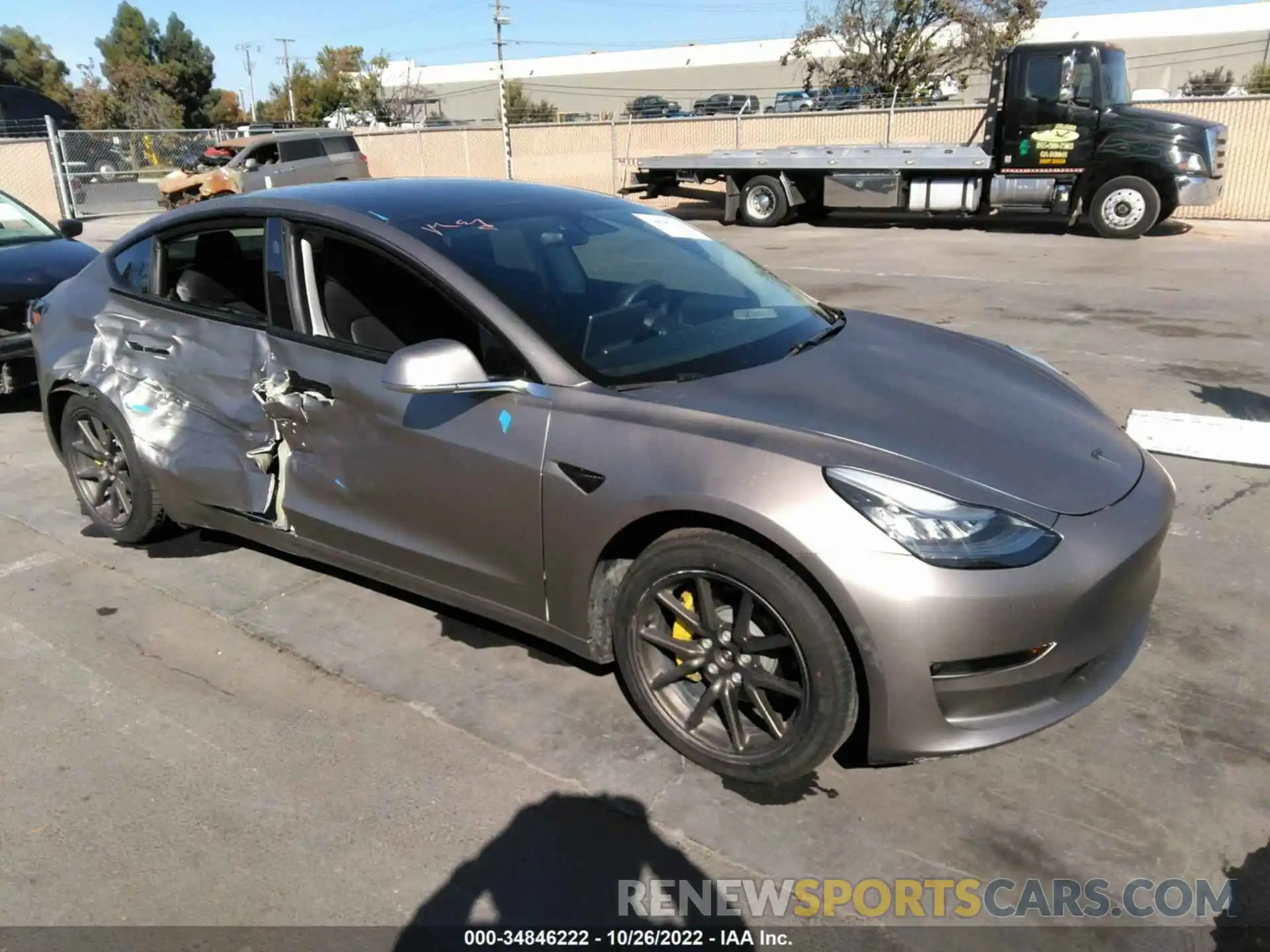 1 Photograph of a damaged car 5YJ3E1EB0LF637040 TESLA MODEL 3 2020