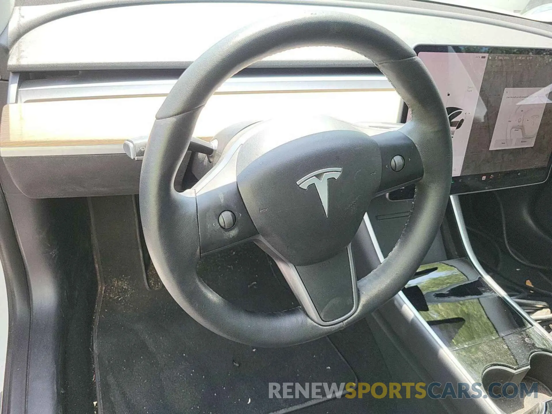 17 Photograph of a damaged car 5YJ3E1EB0LF637281 TESLA MODEL 3 2020