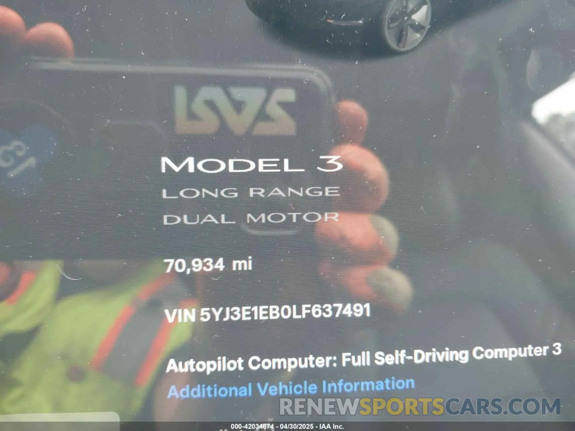 16 Photograph of a damaged car 5YJ3E1EB0LF637491 TESLA MODEL 3 2020