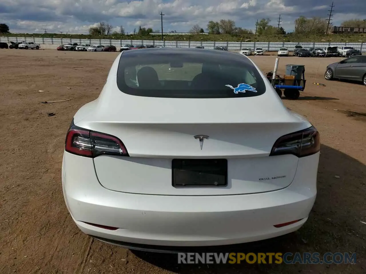 6 Photograph of a damaged car 5YJ3E1EB0LF637541 TESLA MODEL 3 2020
