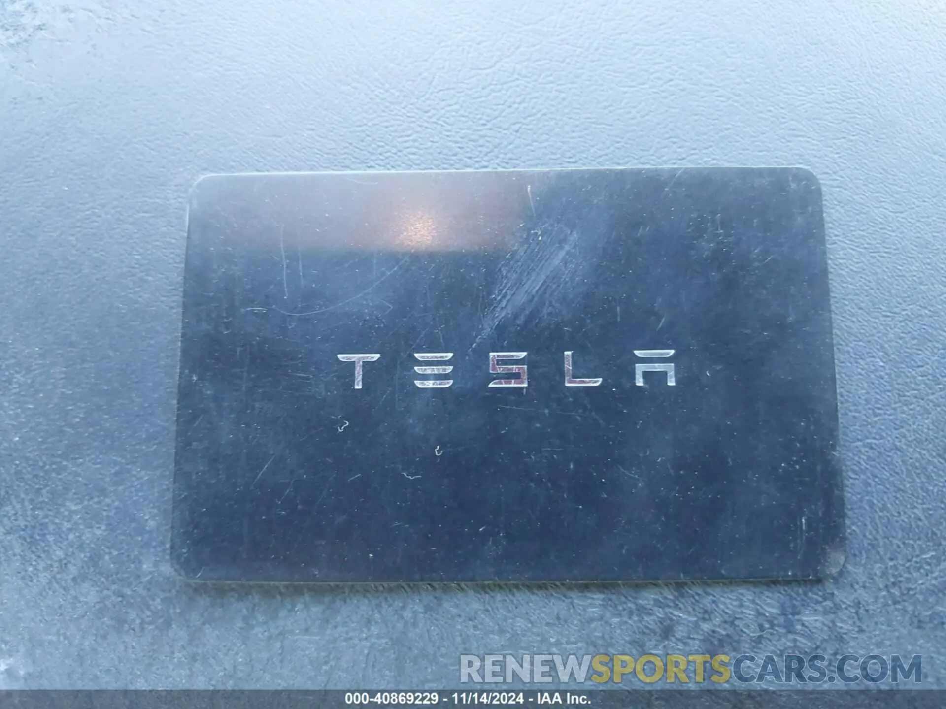 11 Photograph of a damaged car 5YJ3E1EB0LF638432 TESLA MODEL 3 2020