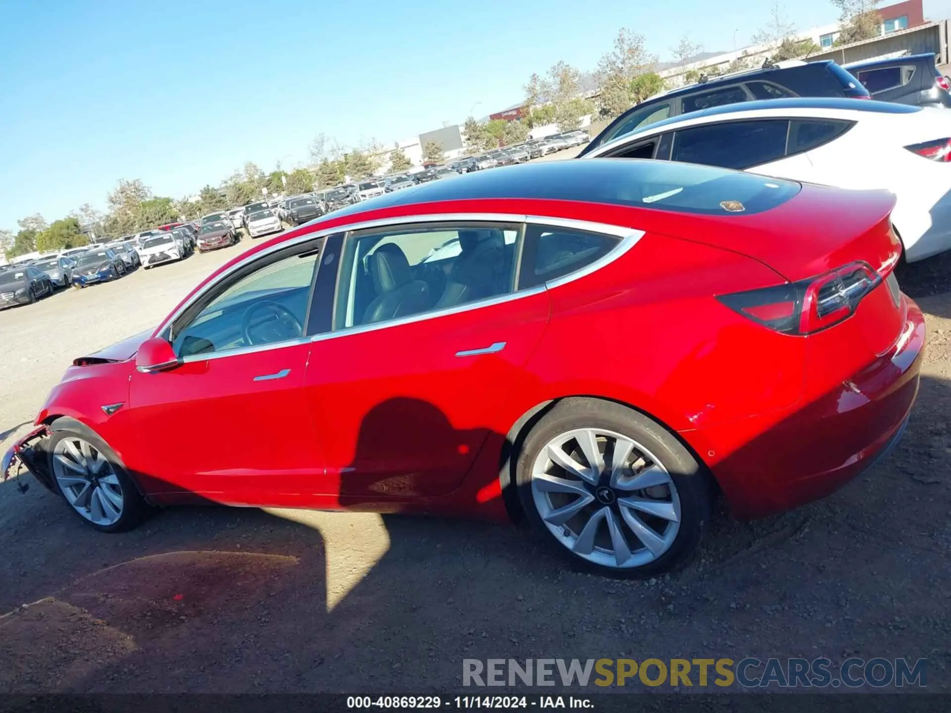 14 Photograph of a damaged car 5YJ3E1EB0LF638432 TESLA MODEL 3 2020