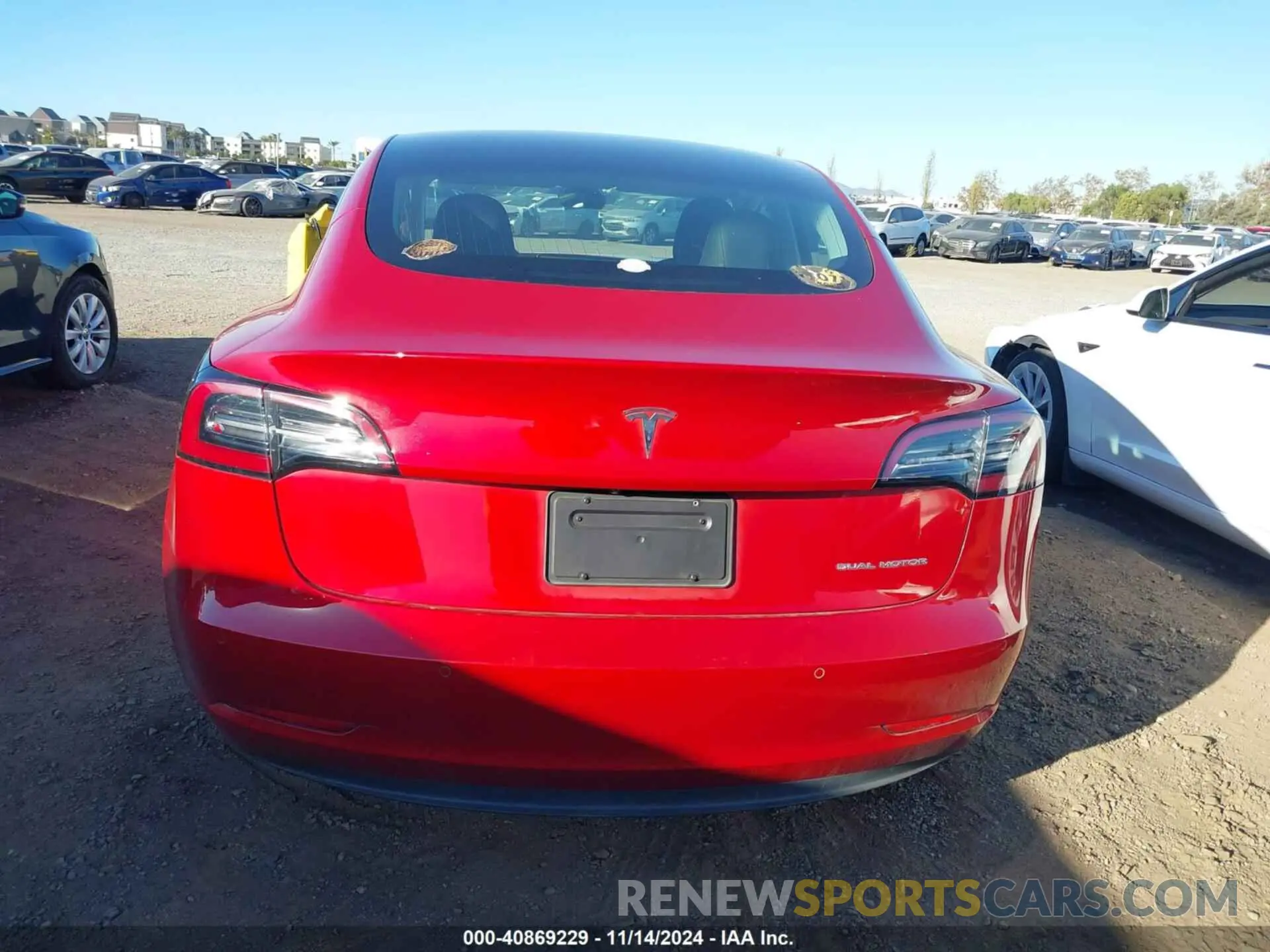 16 Photograph of a damaged car 5YJ3E1EB0LF638432 TESLA MODEL 3 2020